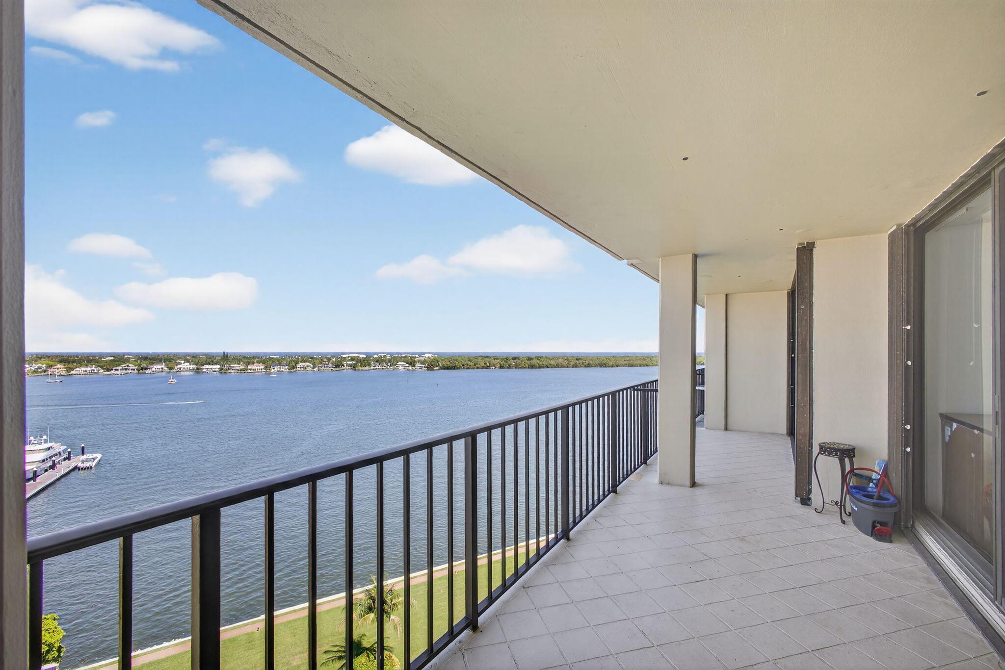 134 Lakeshore Drive T14, North Palm Beach, FL 33408, North Palm Beach - Photo 3
