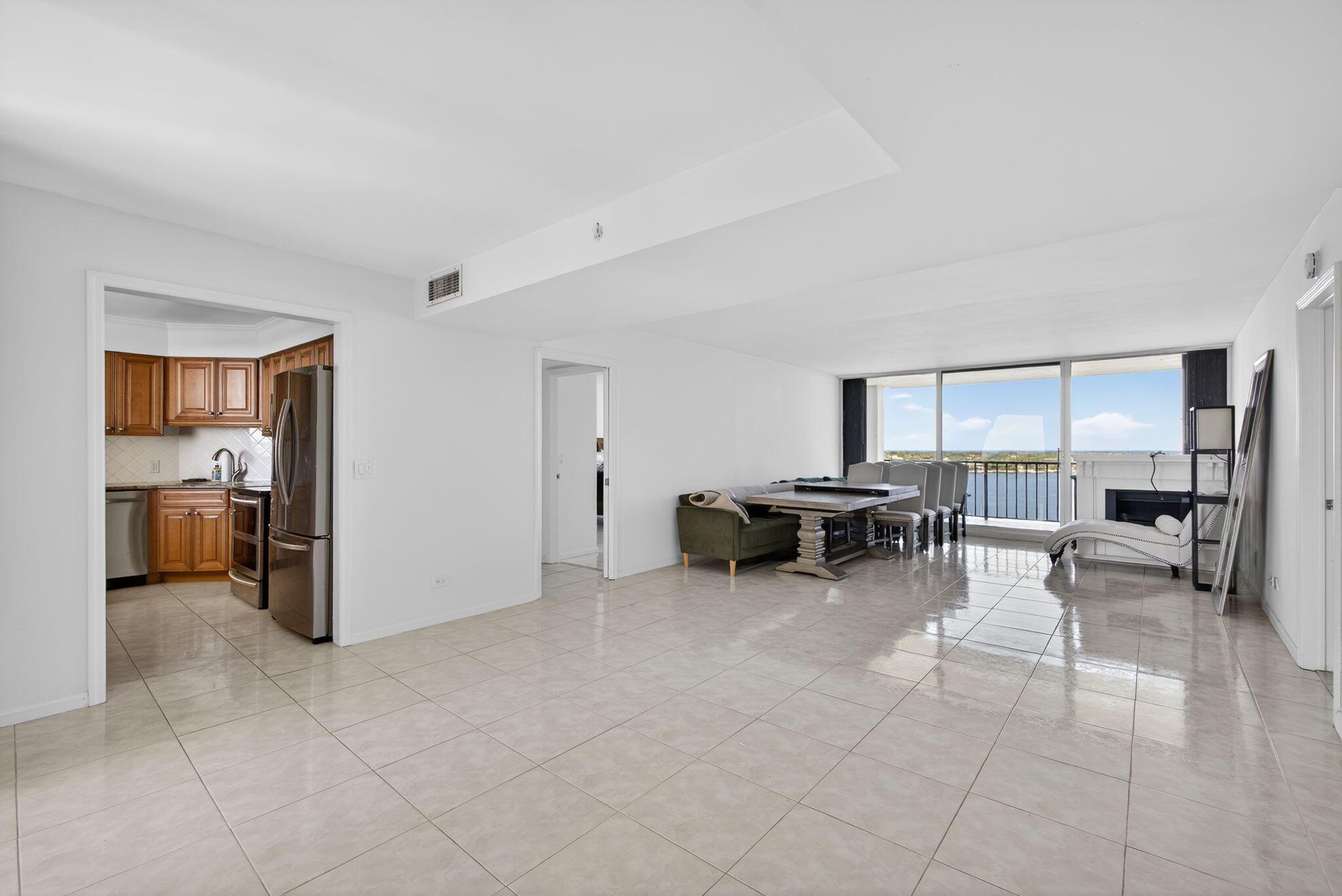 134 Lakeshore Drive T14, North Palm Beach, FL 33408, North Palm Beach - Photo 4