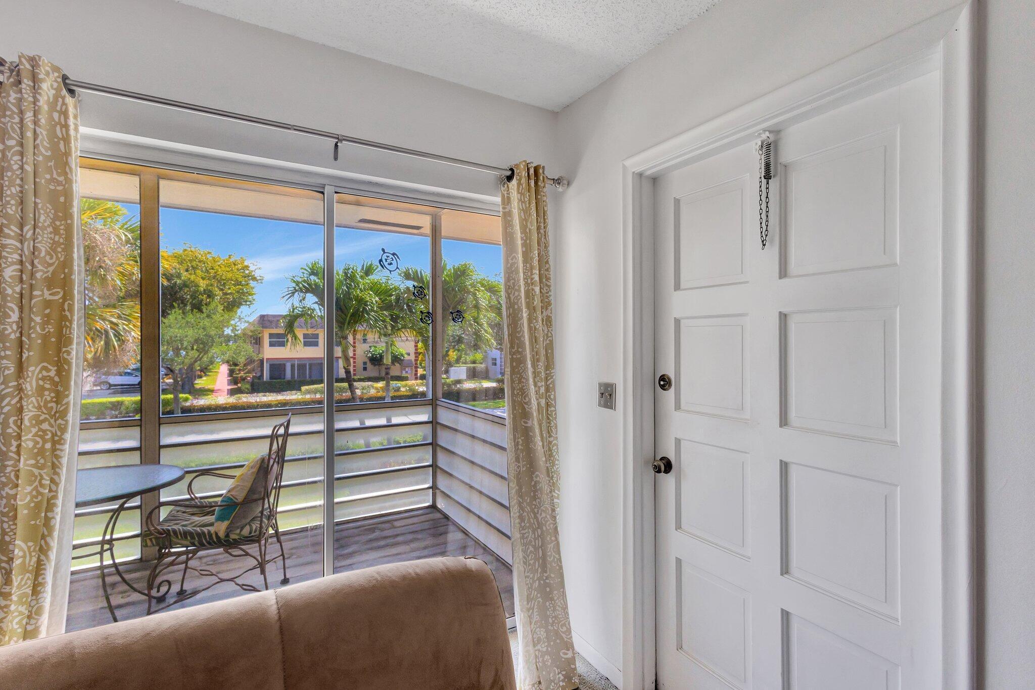 52 Plymouth F, West Palm Beach, FL 33417, West Palm Beach - Photo 4