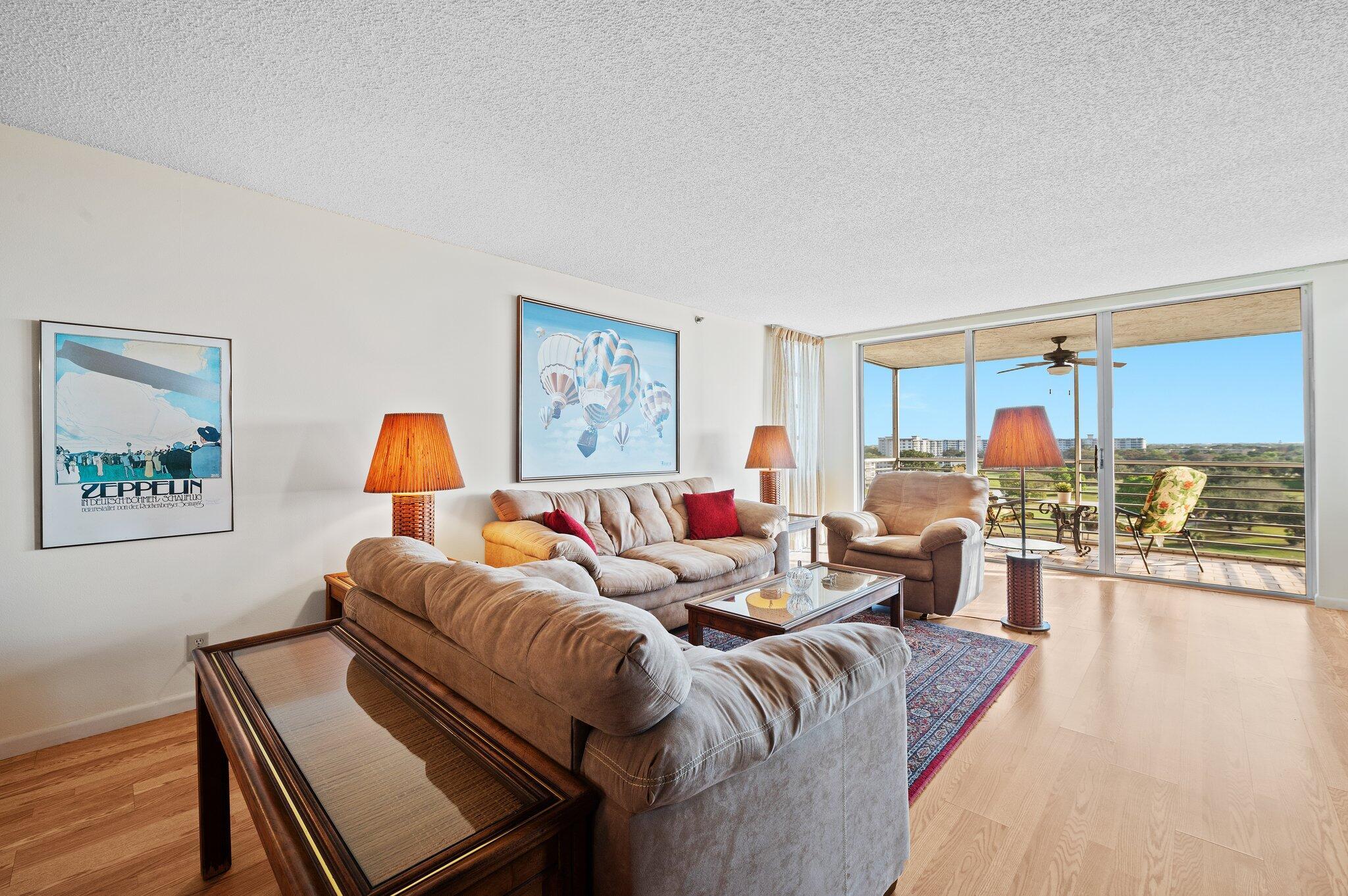 3520 Oaks Way 903, Pompano Beach, FL 33069, Pompano Beach - Photo 3