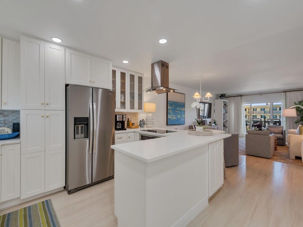 4049 Ocean Drive 402, Vero Beach, FL 32963, Vero Beach - Photo 3