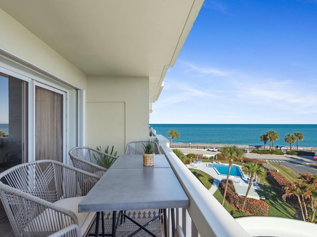 4049 Ocean Drive 402, Vero Beach, FL 32963, Vero Beach