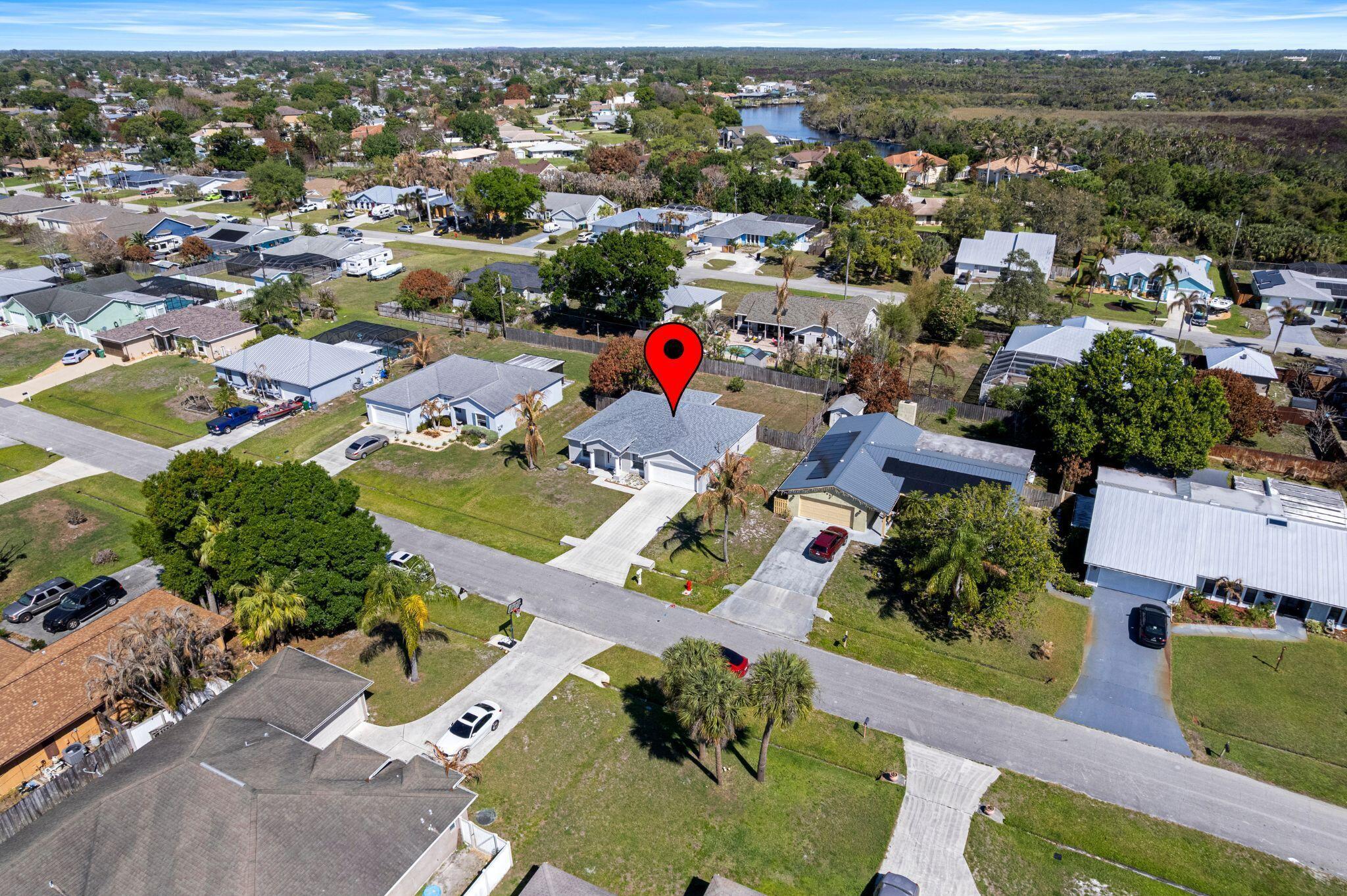 861 SE Cavern Avenue, Port St. Lucie, FL 34983, Port St. Lucie - Photo 5