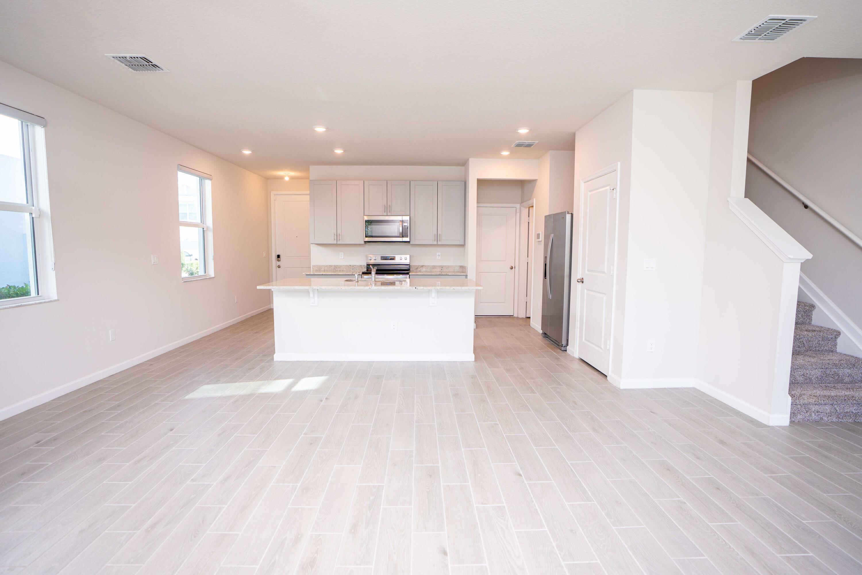 197 Osprey Preserve Boulevard, Jensen Beach, FL 34957, Jensen Beach - Photo 2