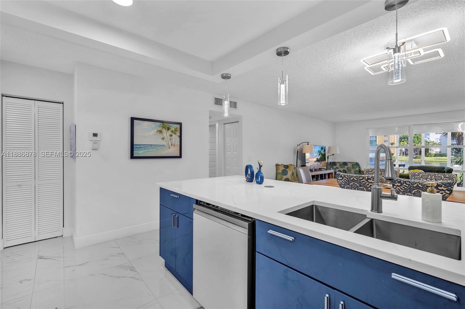 205 SE 11th Terrace 101, Dania Beach, FL 33004, Dania Beach - Photo 2