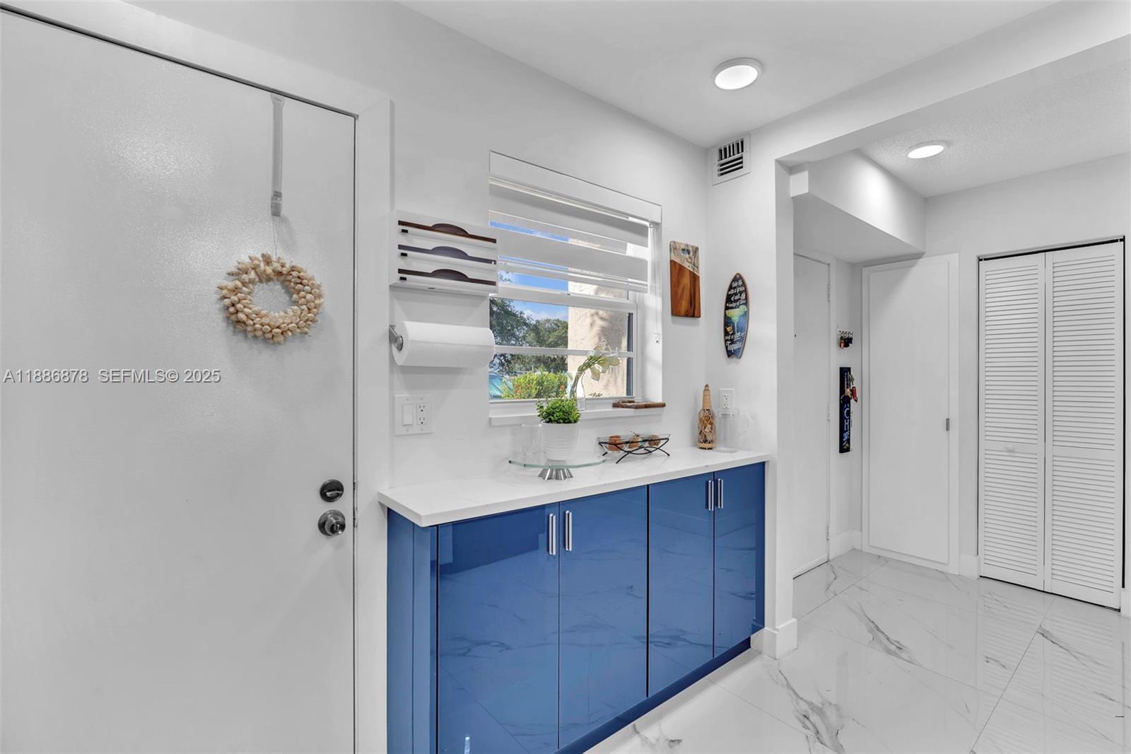 205 SE 11th Terrace 101, Dania Beach, FL 33004, Dania Beach - Photo 3