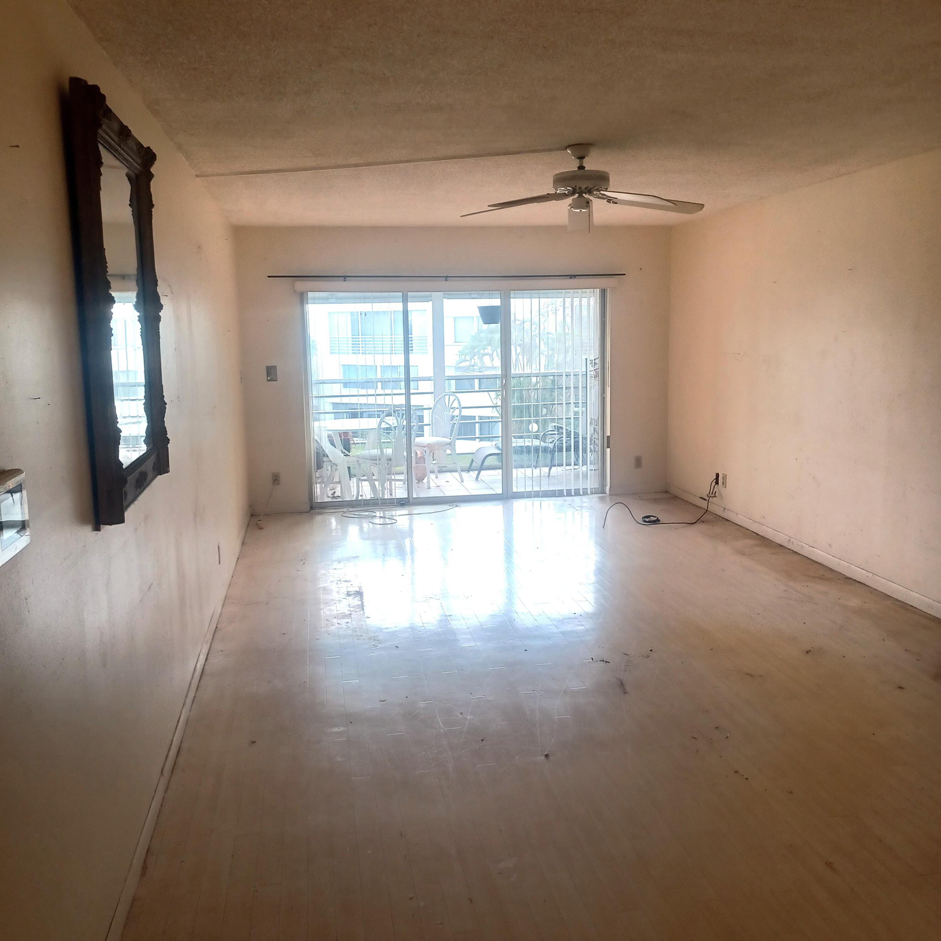 3186 Via Poinciana 311, Greenacres, FL 33467, Greenacres - Photo 2