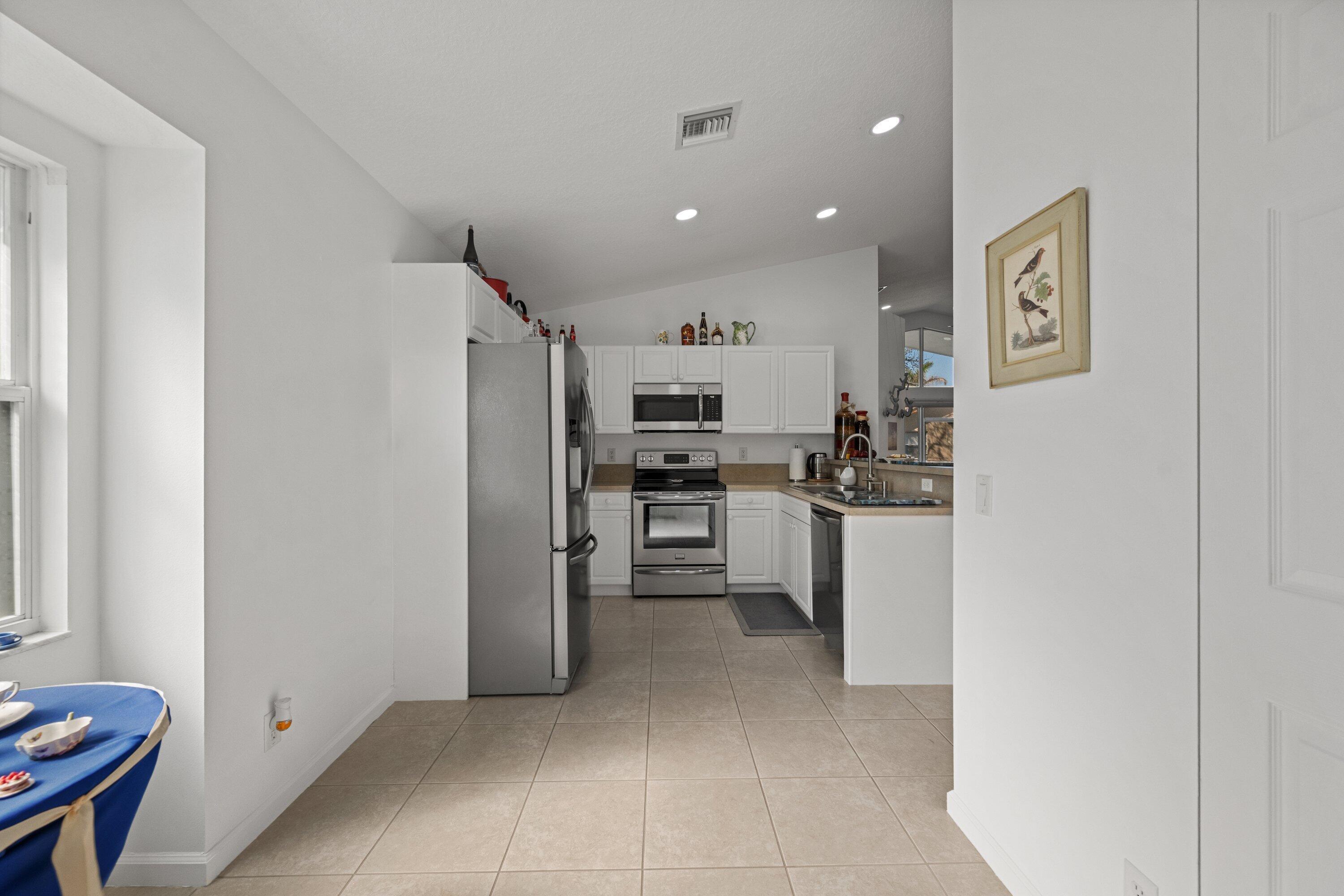 2553 SW Regency Road, Stuart, FL 34997, Stuart - Photo 5