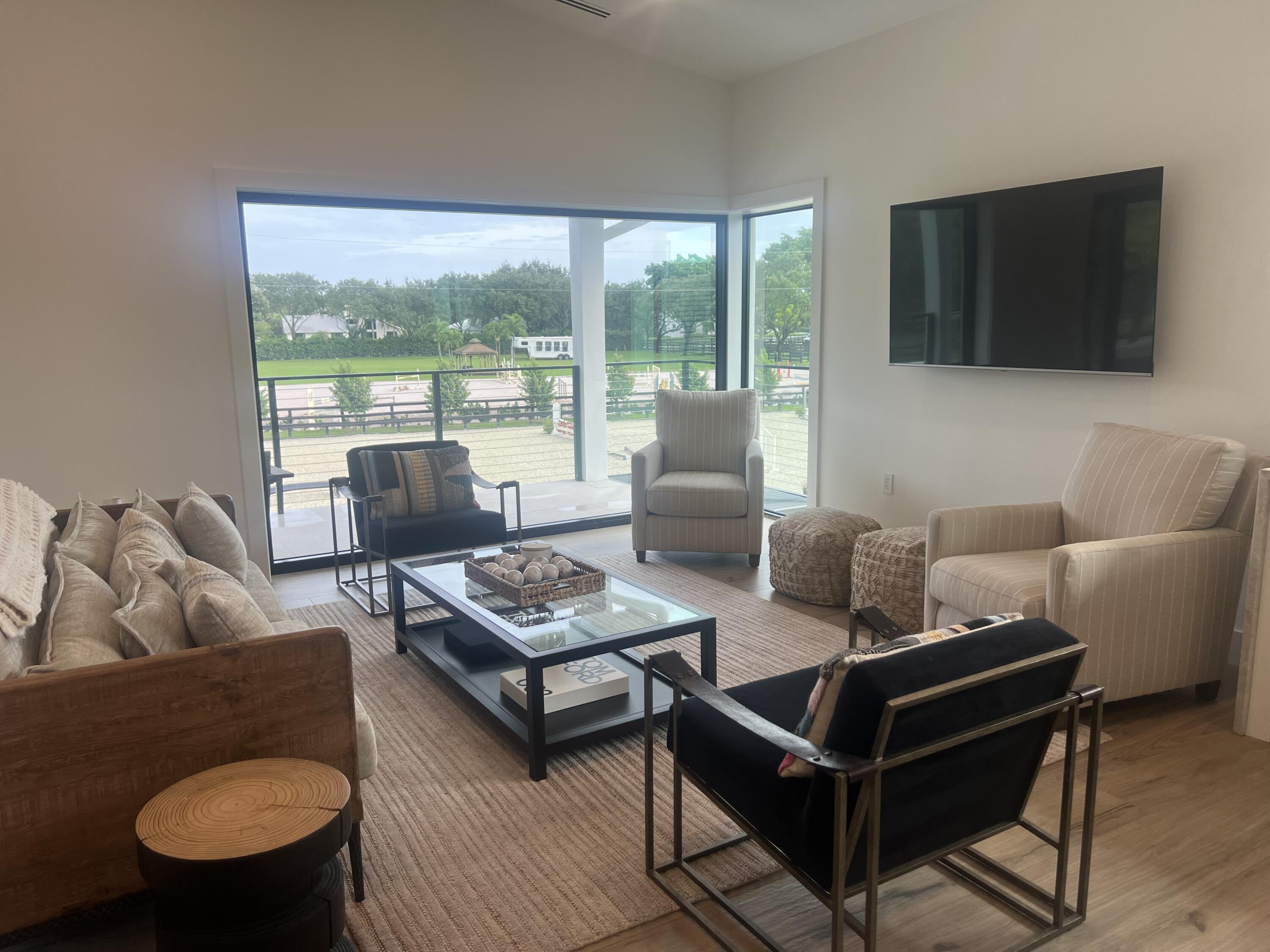 14322 Draft Horse Lane Barn Studio, Wellington, FL 33414, Wellington - Photo 2
