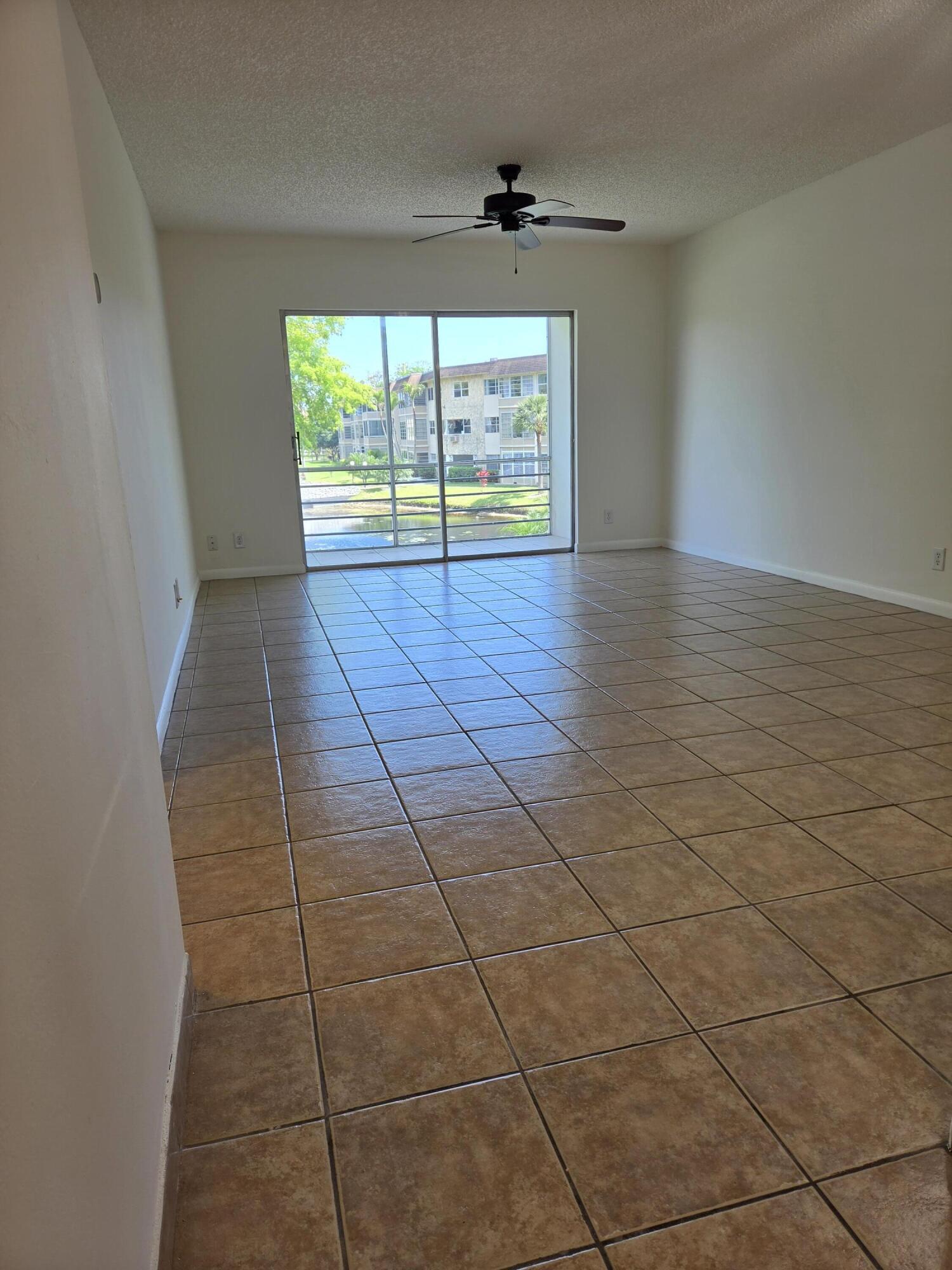 3400 NW 48th Avenue 512, Lauderdale Lakes, FL 33319, Lauderdale Lakes - Photo 5