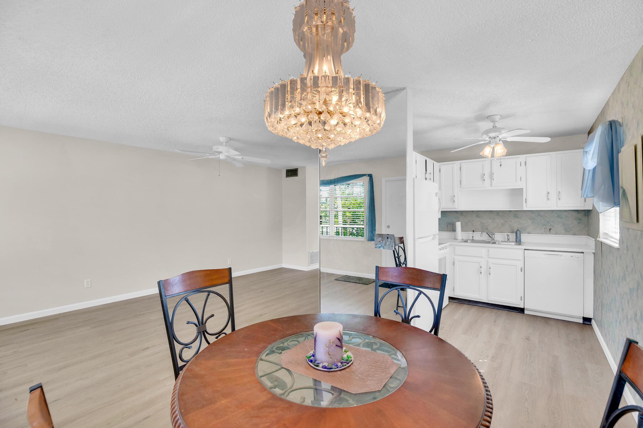 18 Vista Gardens Trail 205, Vero Beach, FL 32962, Vero Beach - Photo 5