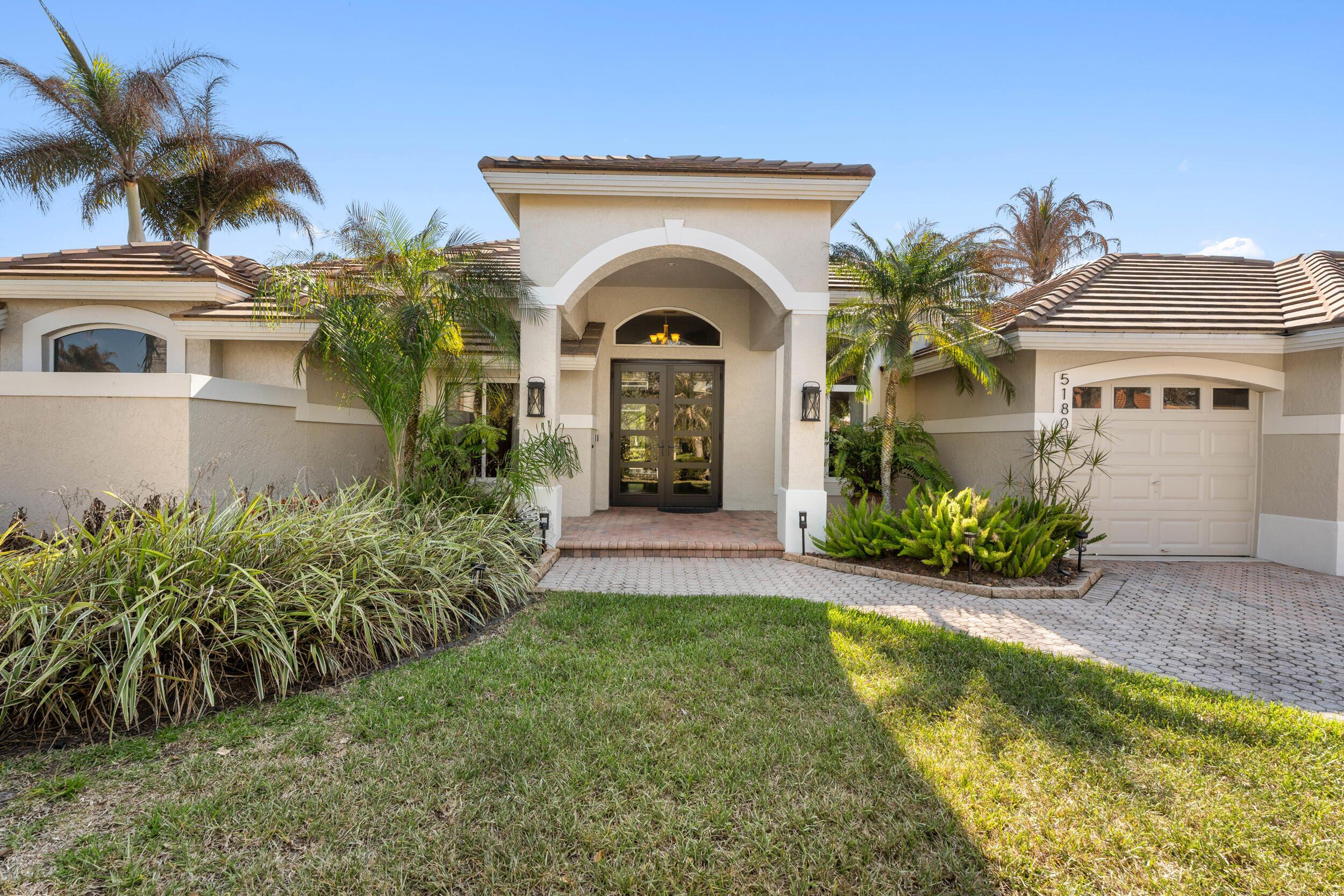 5180 SW Hammock Creek Drive, Palm City, FL 34990, Palm City - Photo 5