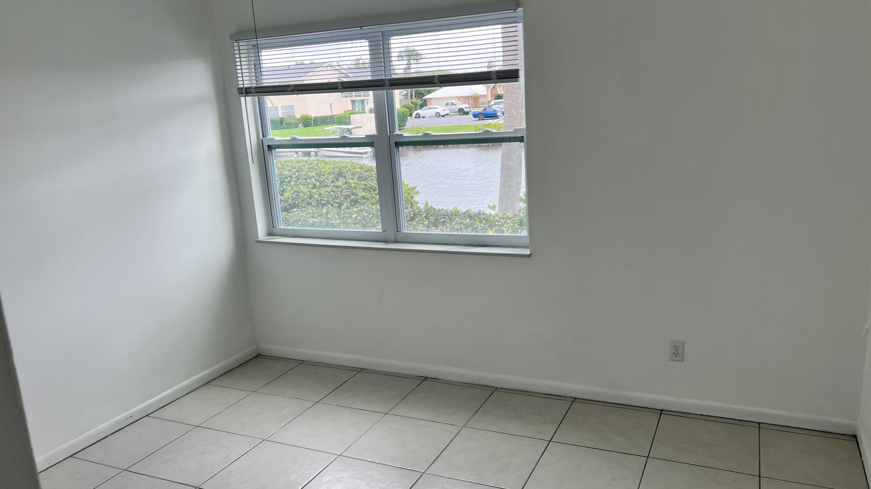 1860 Robalo Drive 104, Vero Beach, FL 32960, Vero Beach - Photo 2