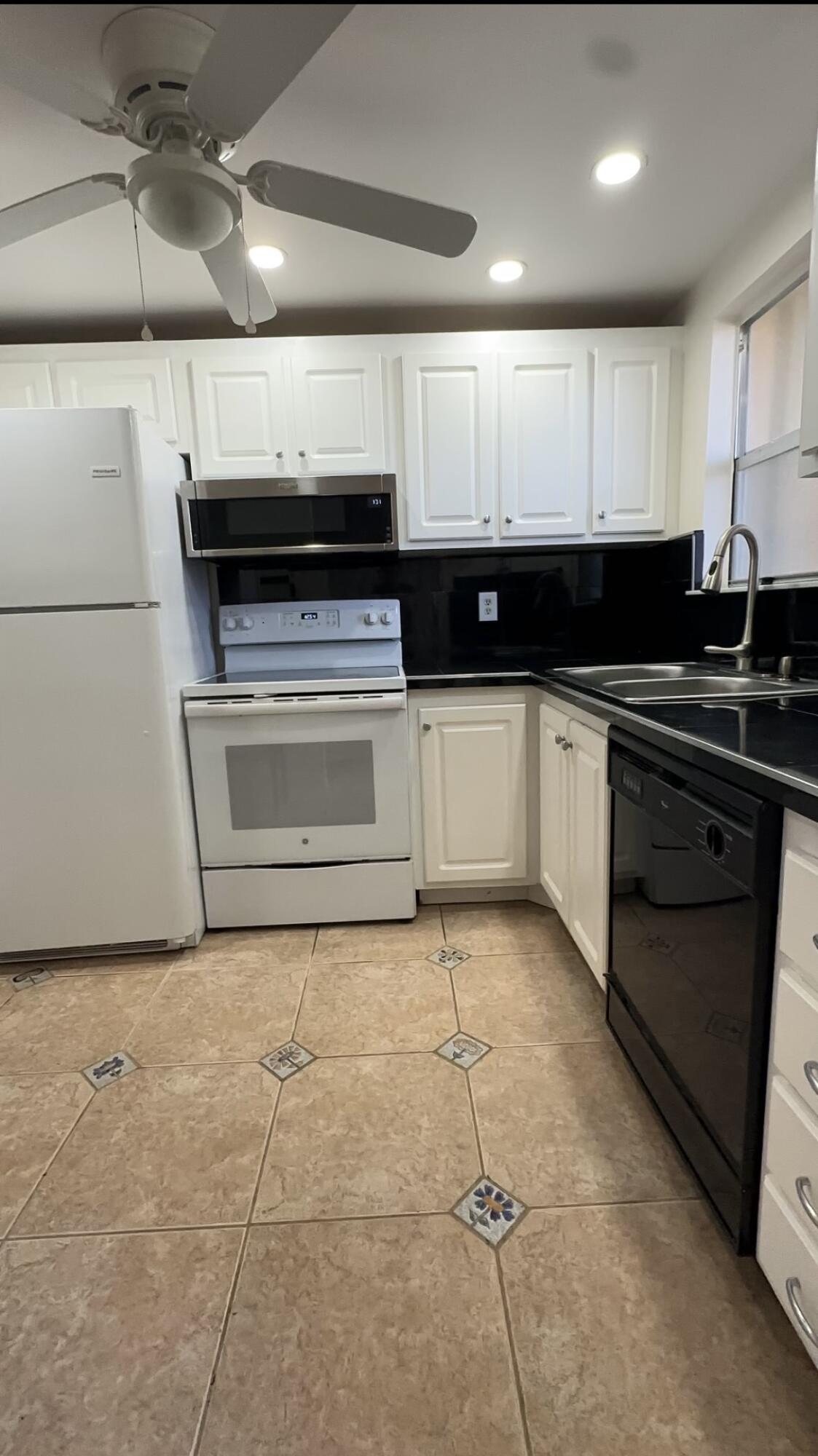 6770 Royal Palm Boulevard 207L, Margate, FL 33063, Margate - Photo 5