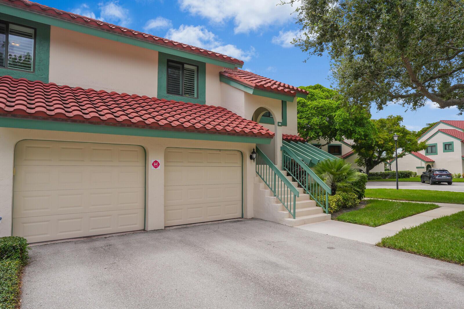 9 Lexington Lane E H, Palm Beach Gardens, FL 33418, Palm Beach Gardens - Photo 3