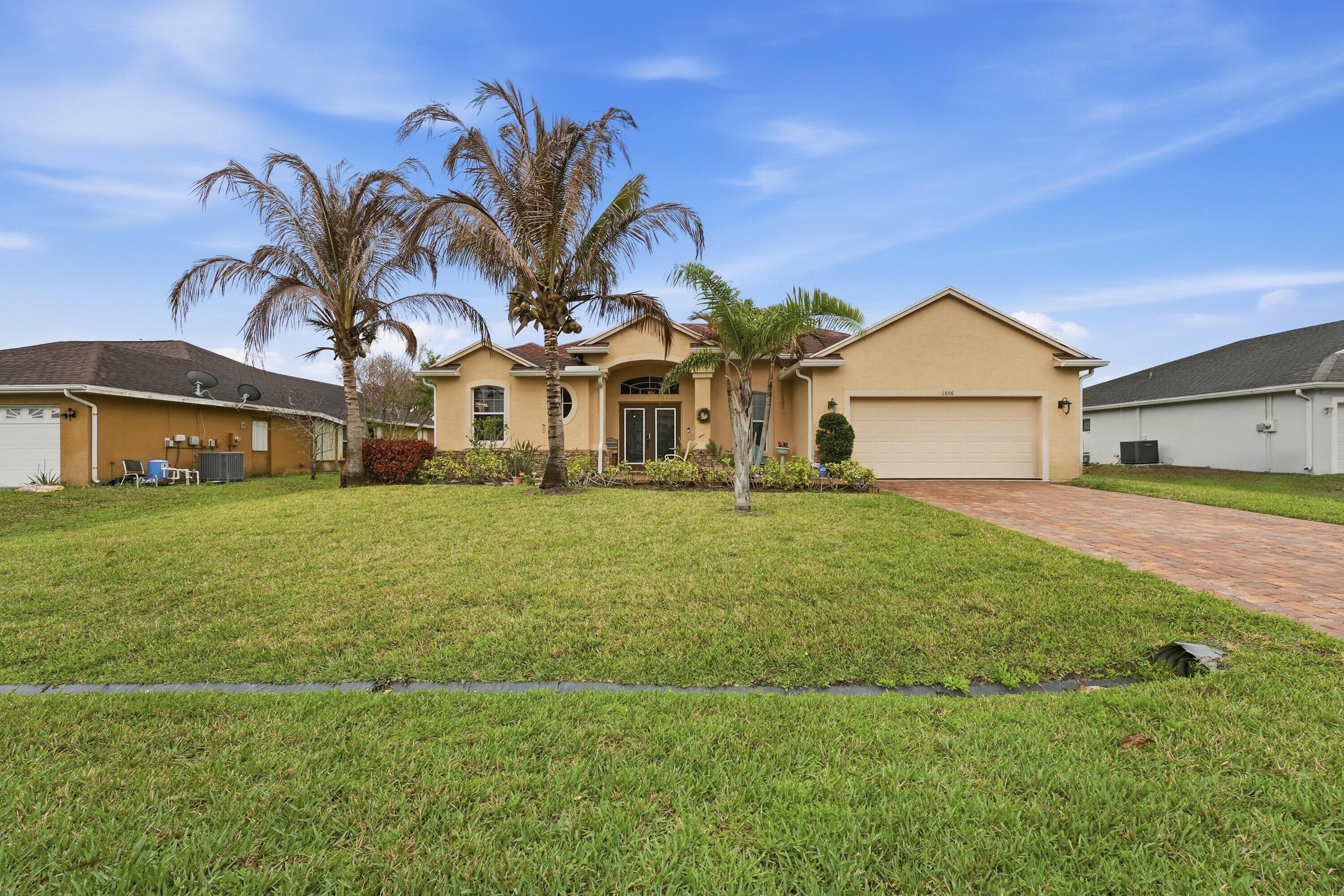 6988 NW Hartney Way, Port St. Lucie, FL 34983, Port St. Lucie