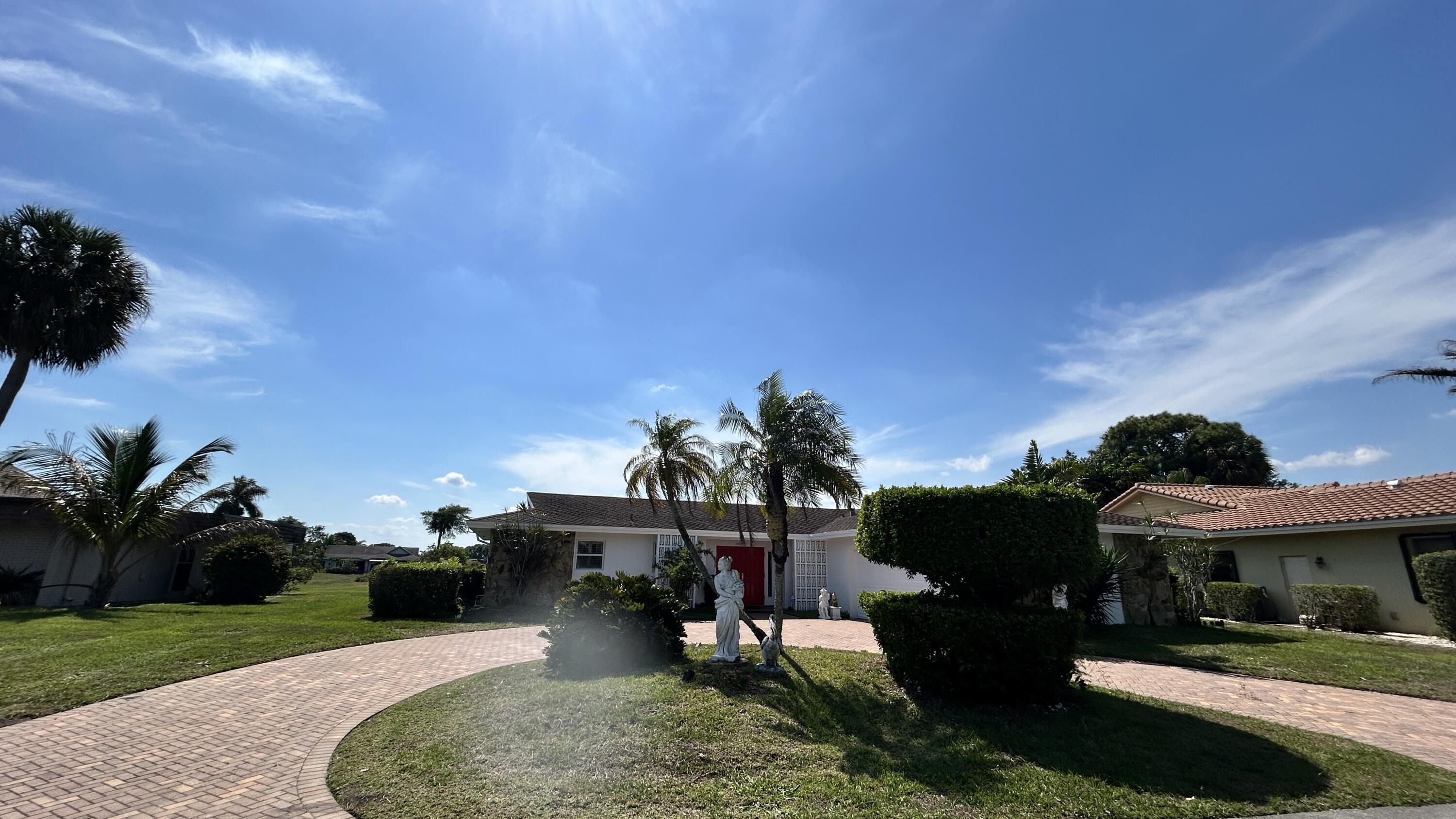 5728 S Bayberry Lane, Tamarac, FL 33319, Tamarac - Photo 2
