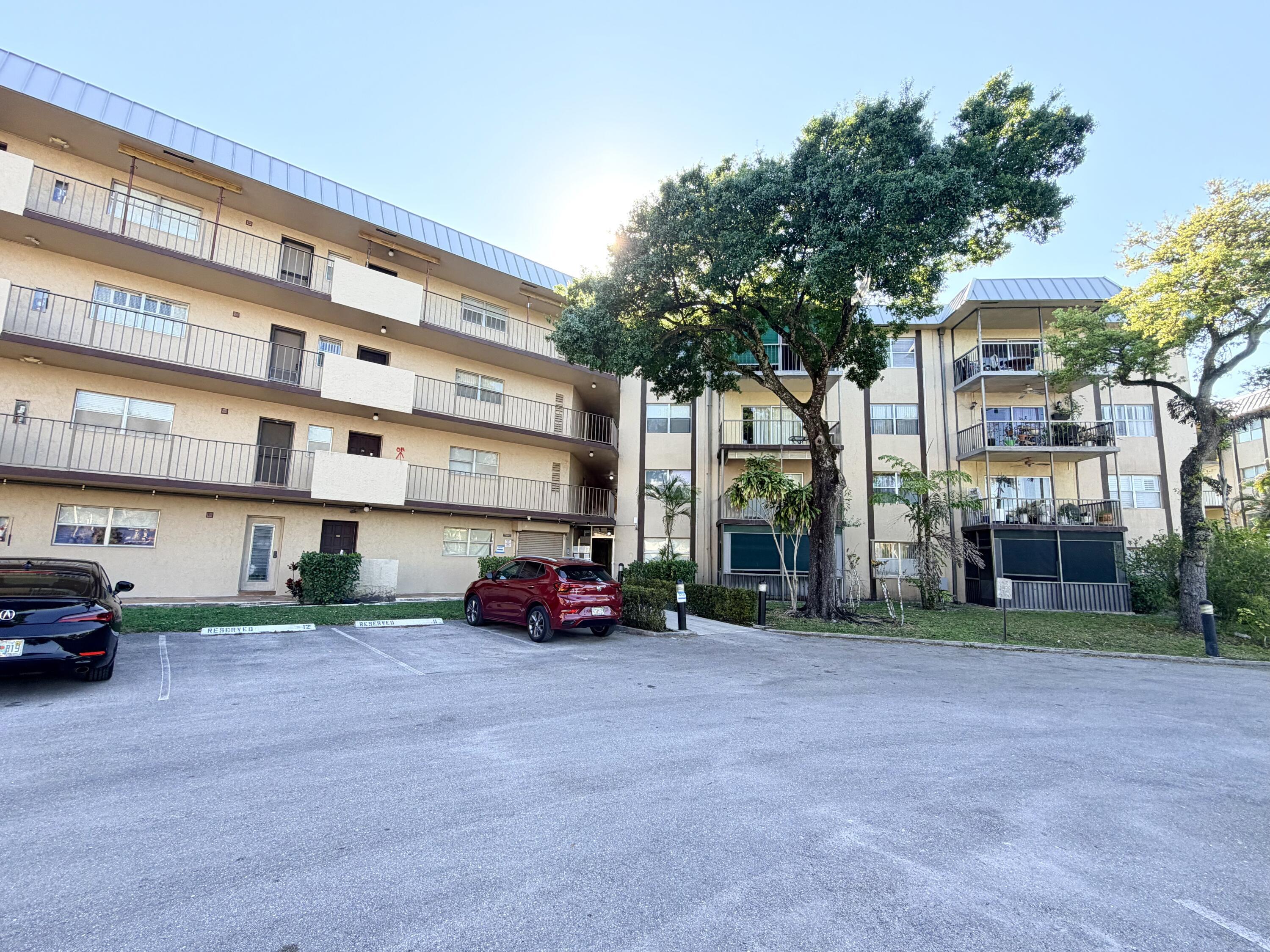 6260 S Falls Cir Drive 201, Lauderhill, FL 33319, Lauderhill - Photo 2