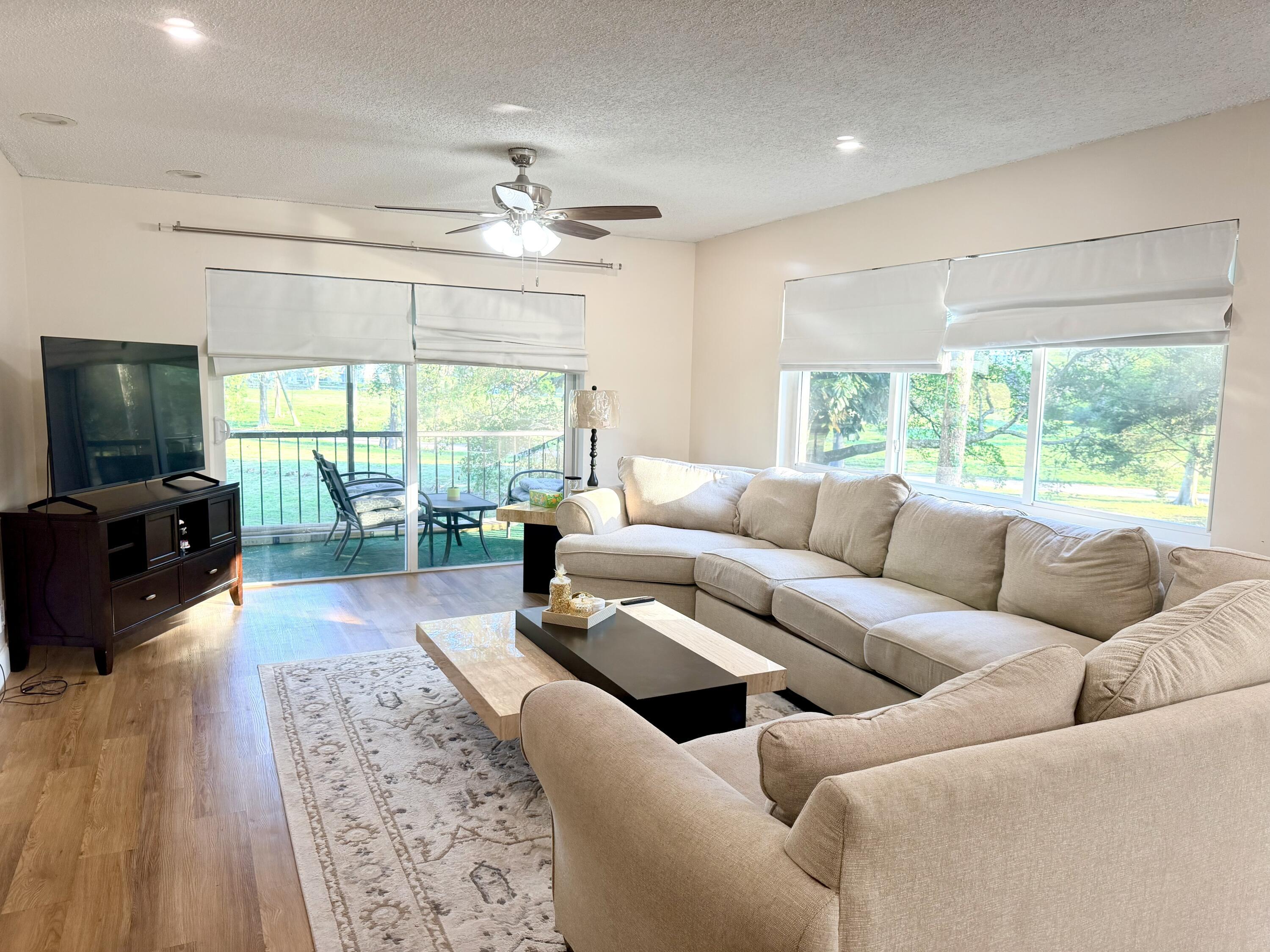 6260 S Falls Cir Drive 201, Lauderhill, FL 33319, Lauderhill - Photo 4