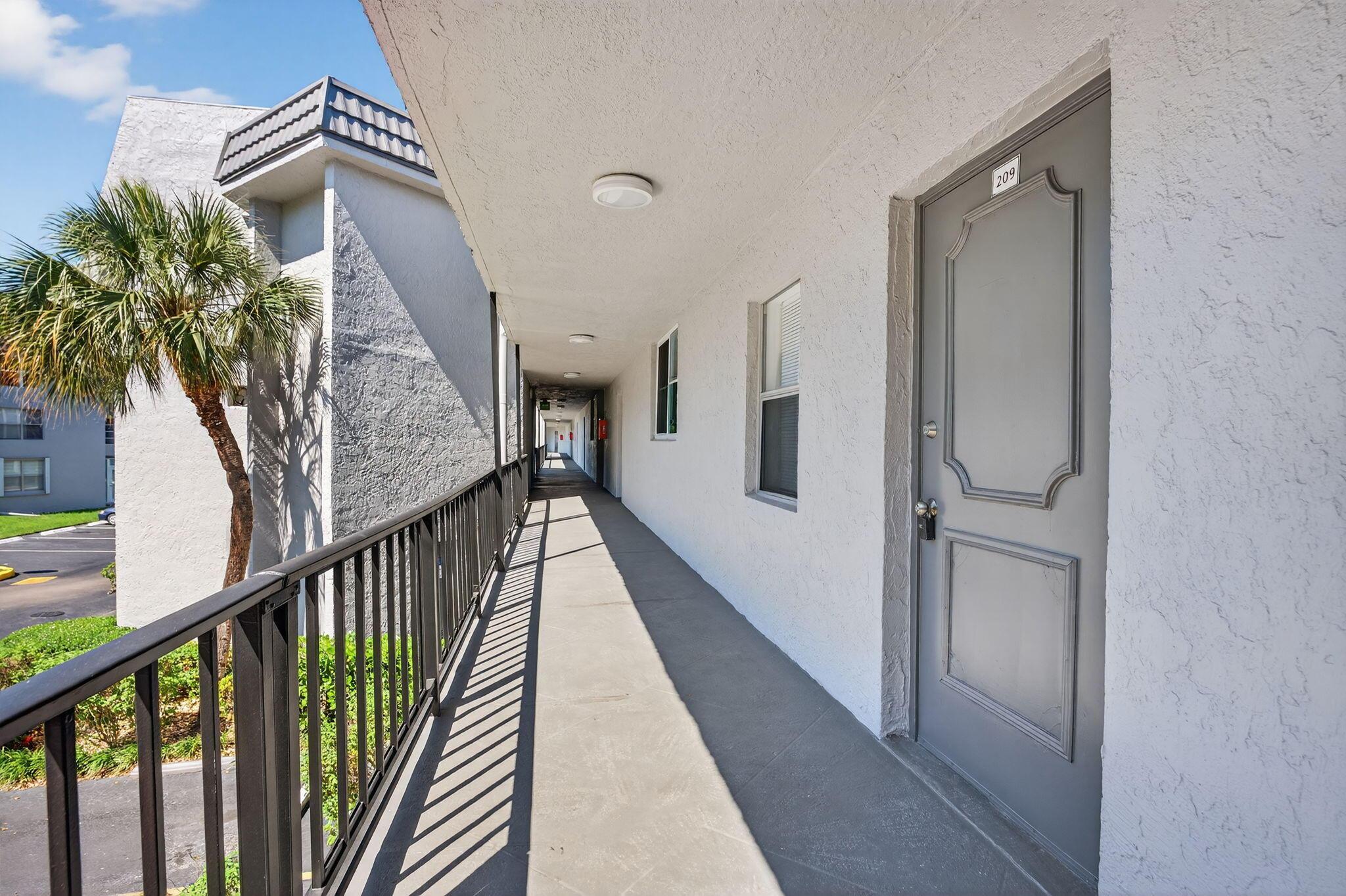 9081 Lime Bay Boulevard 209, Tamarac, FL 33321, Tamarac - Photo 3