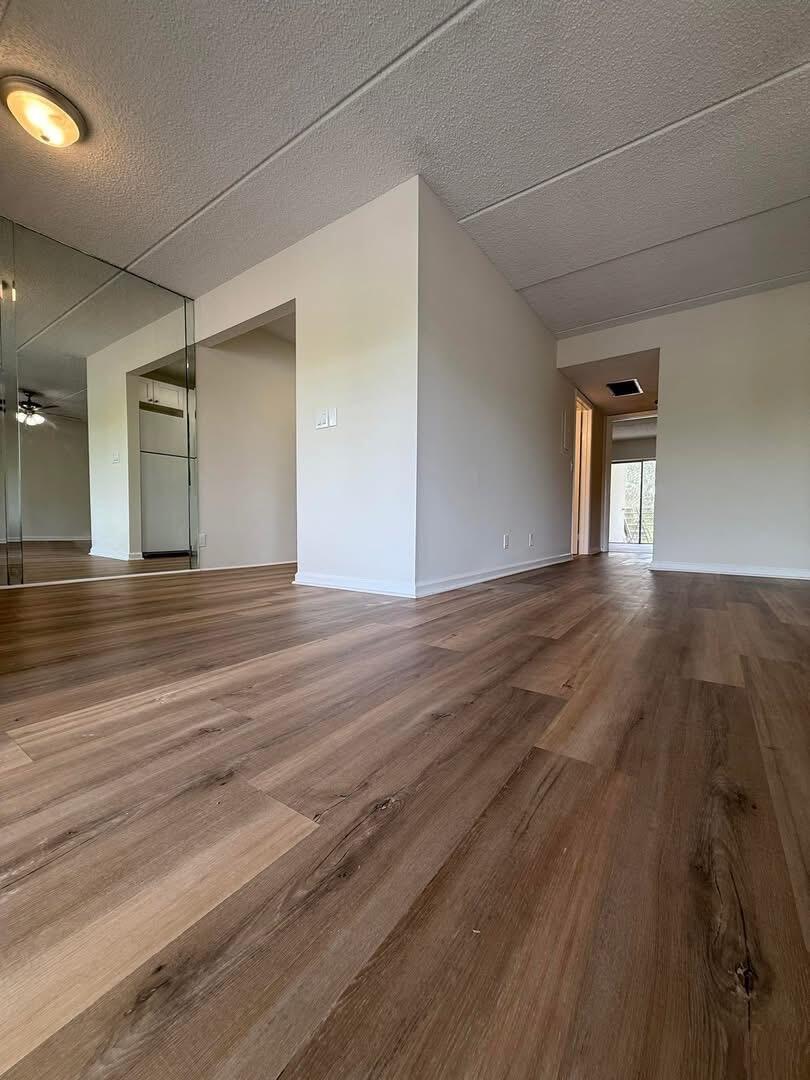 2000 Springdale Boulevard 204, Palm Springs, FL 33461, Palm Springs - Photo 2