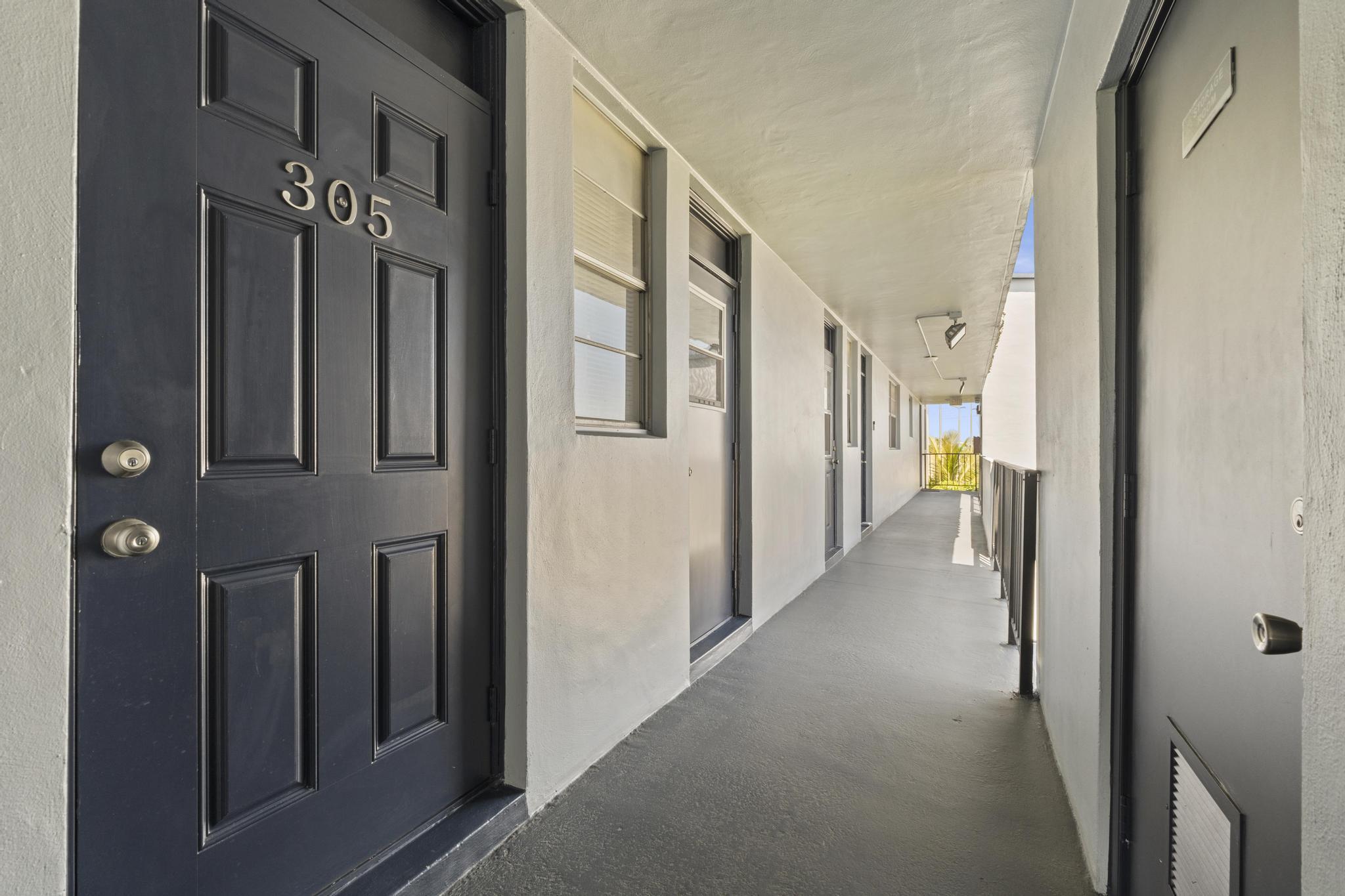 5275 NW 10th Court 305, Plantation, FL 33313, Plantation - Photo 3