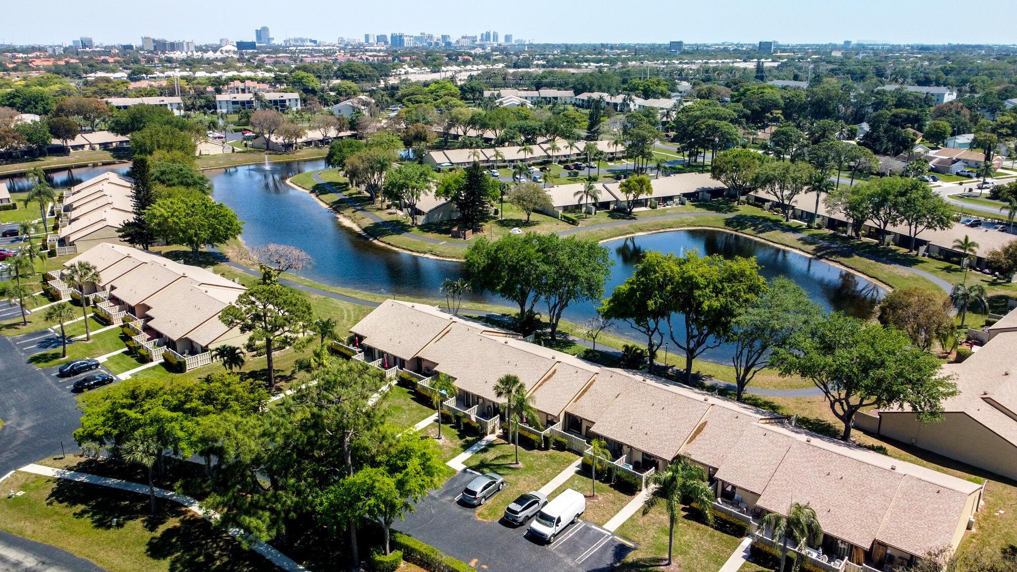 1017 Green Pine Boulevard C, West Palm Beach, FL 33409, West Palm Beach - Photo 2