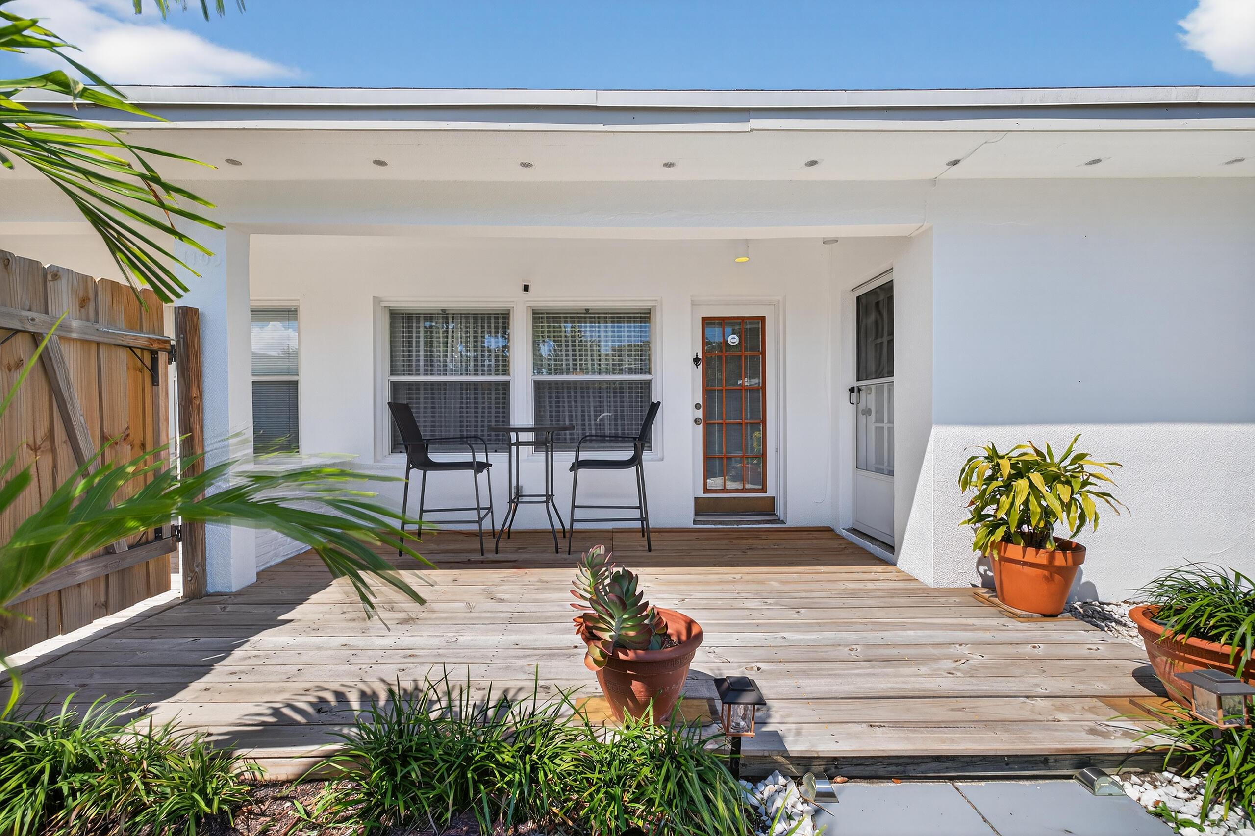 1100 NE 15th Avenue 1-2, Fort Lauderdale, FL 33304, Fort Lauderdale - Photo 2