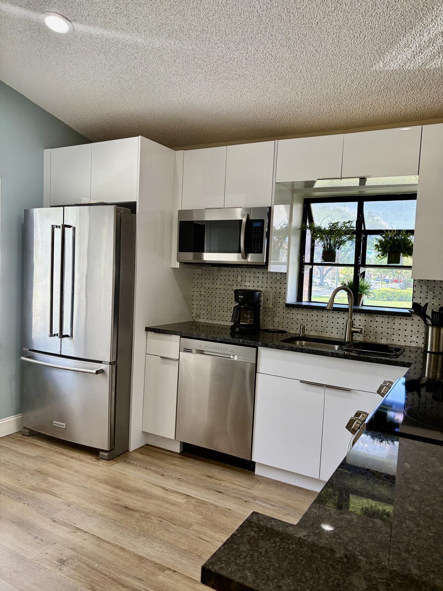 8107 Summerbreeze Lane, Boca Raton, FL 33496, Boca Raton - Photo 5