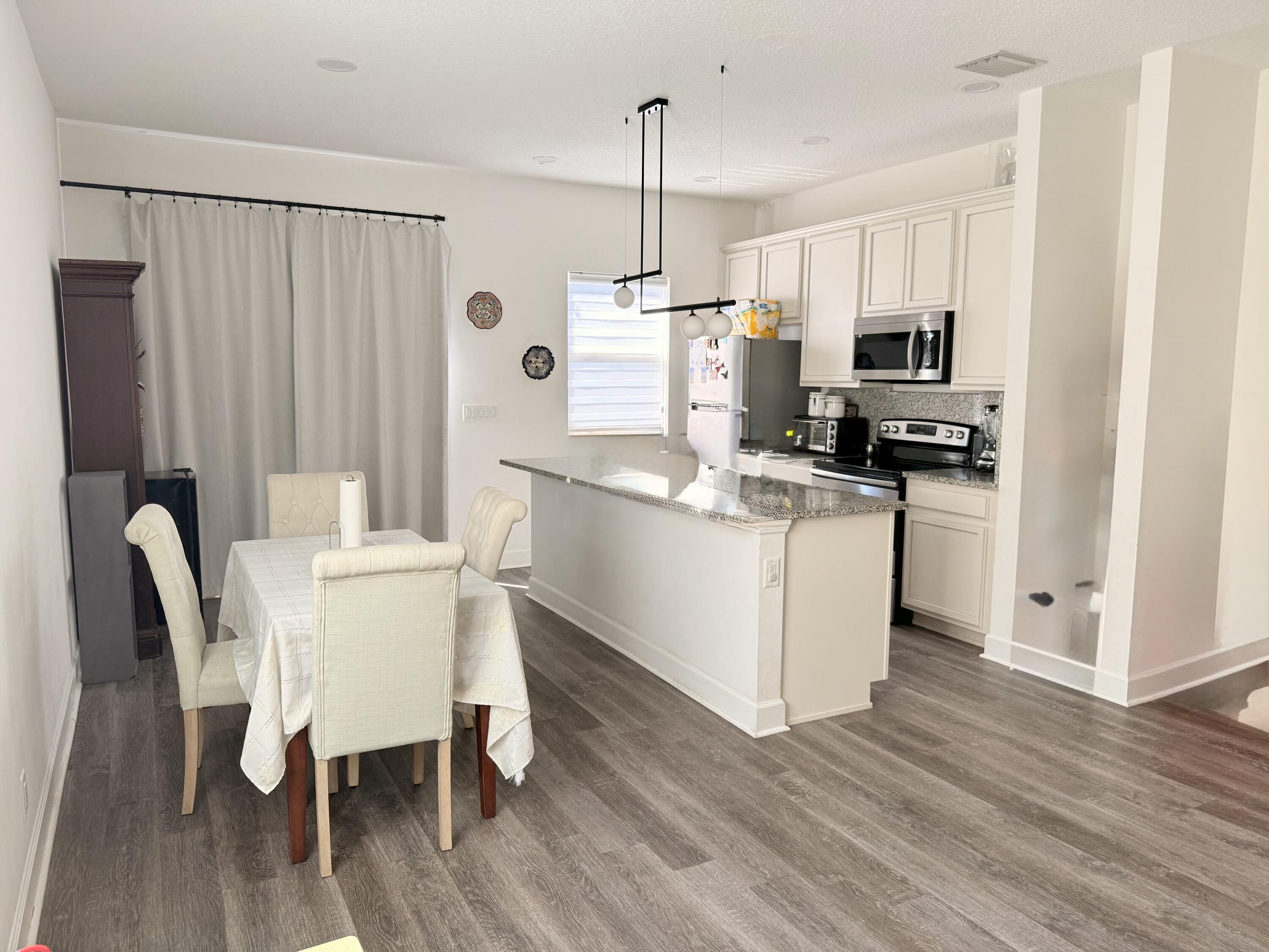 611 N F Street, Lake Worth Beach, FL 33460, Lake Worth Beach - Photo 4