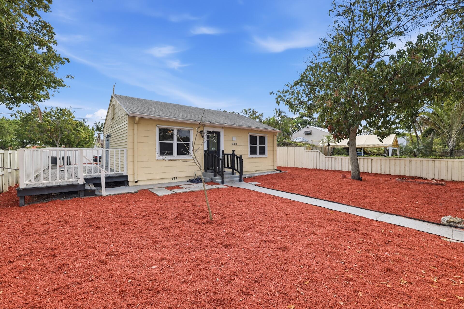 6600 Garden Avenue, West Palm Beach, FL 33405, West Palm Beach - Photo 3