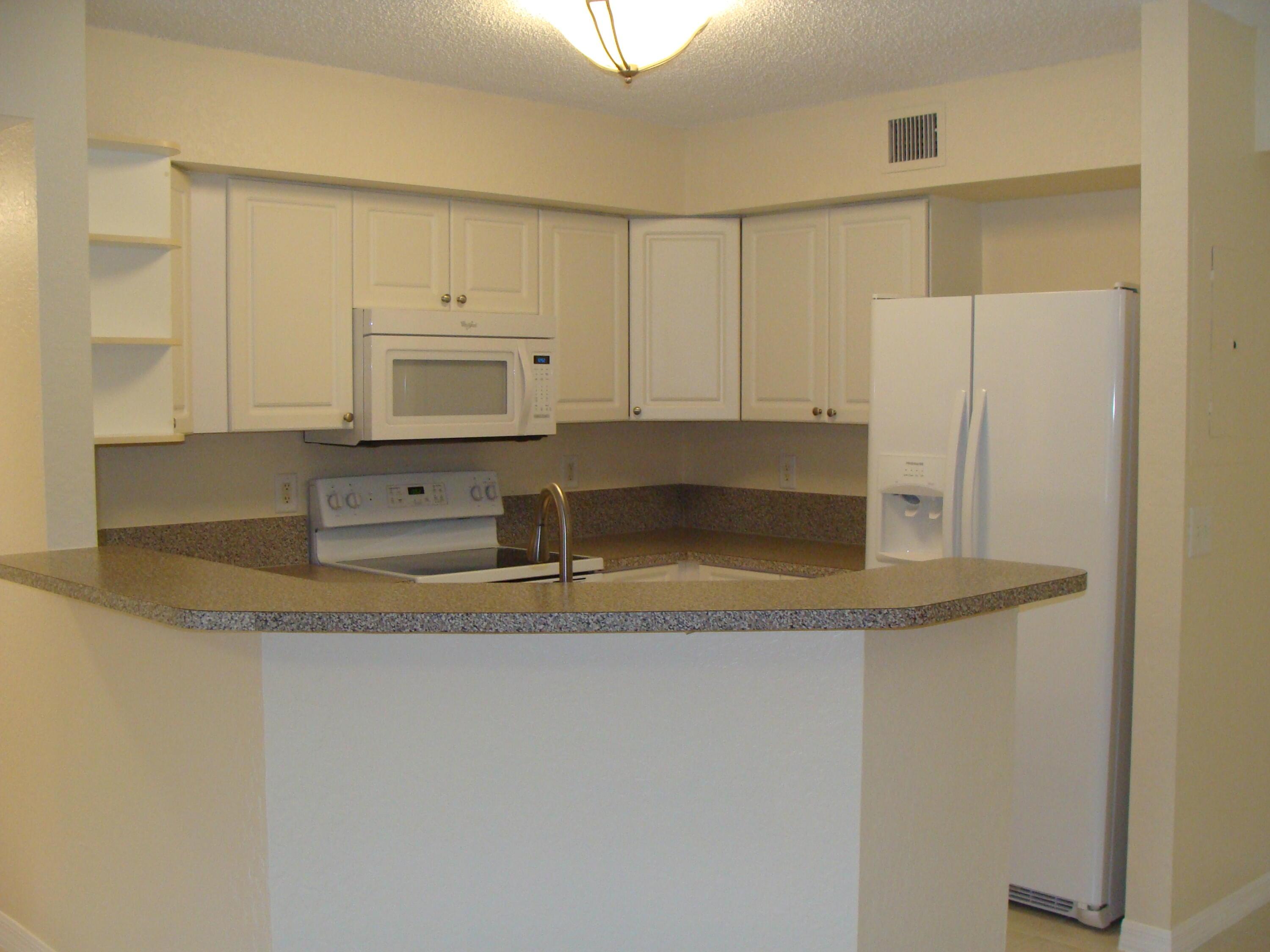 4235 S 57th Avenue 102e, Greenacres, FL 33463, Greenacres - Photo 3