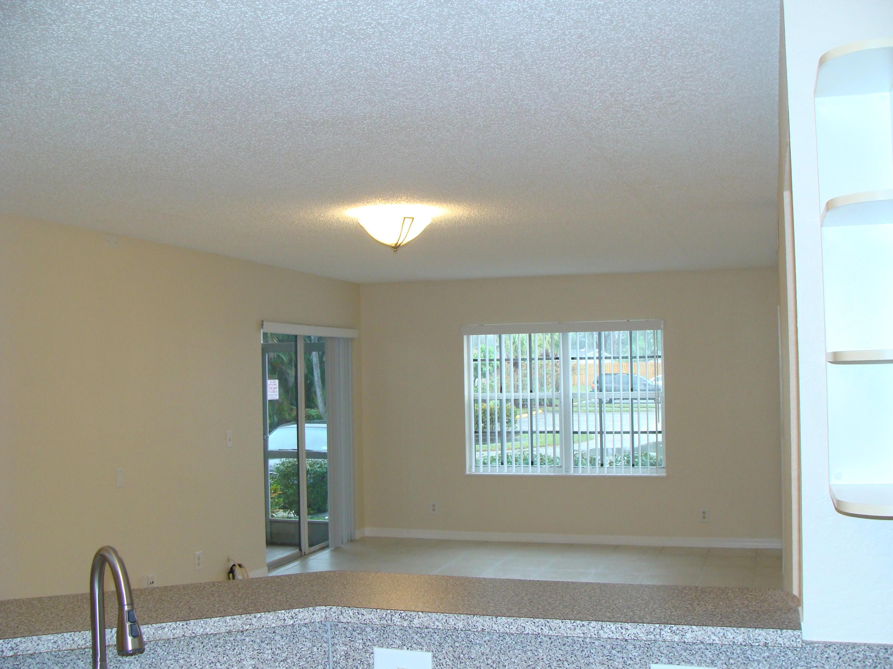 4235 S 57th Avenue 102e, Greenacres, FL 33463, Greenacres - Photo 5