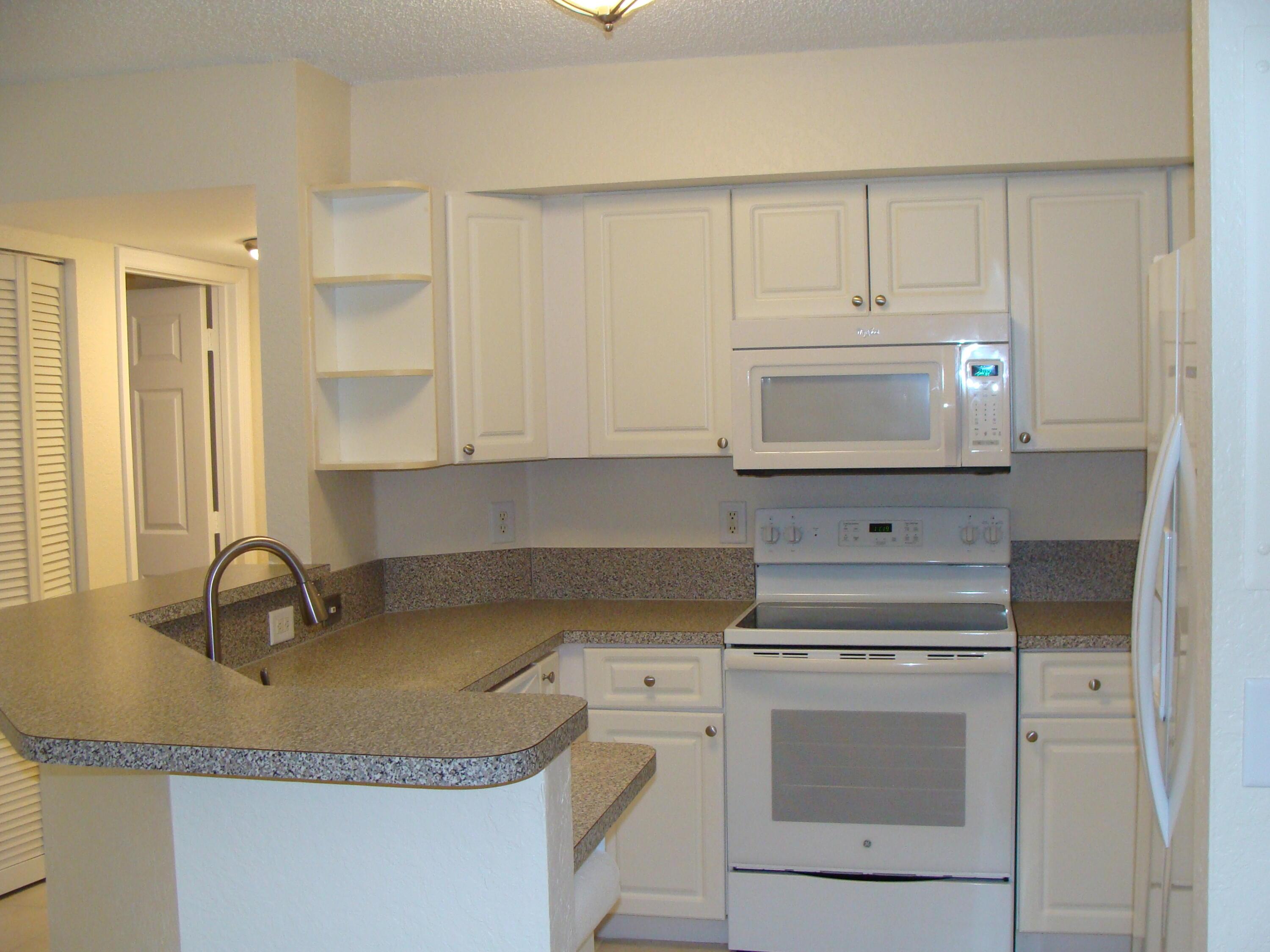 4235 S 57th Avenue 102e, Greenacres, FL 33463, Greenacres - Photo 2