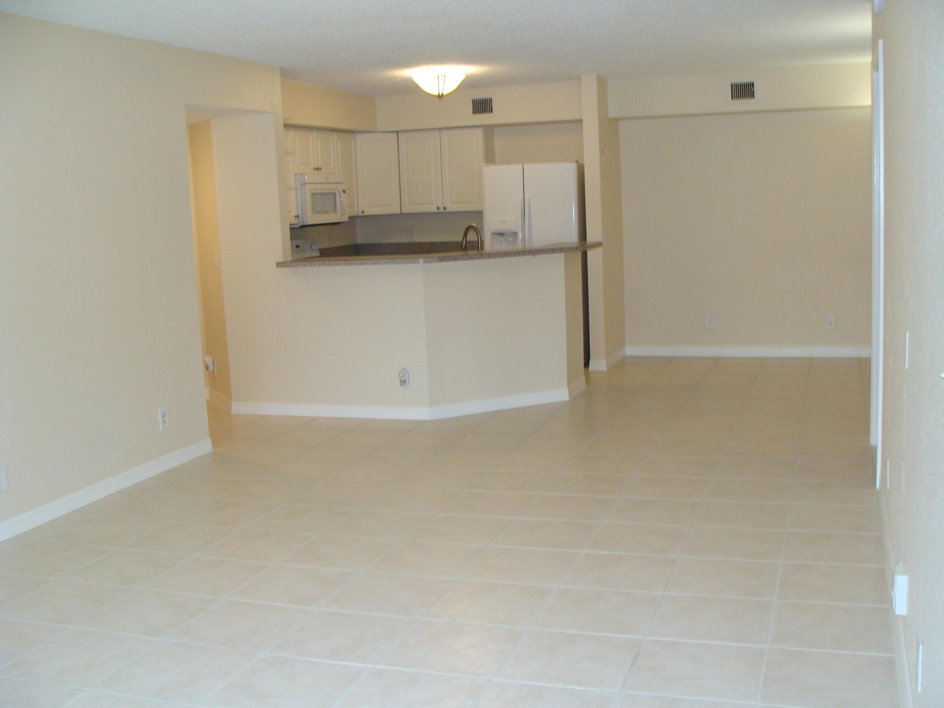 4235 S 57th Avenue 102e, Greenacres, FL 33463, Greenacres - Photo 4