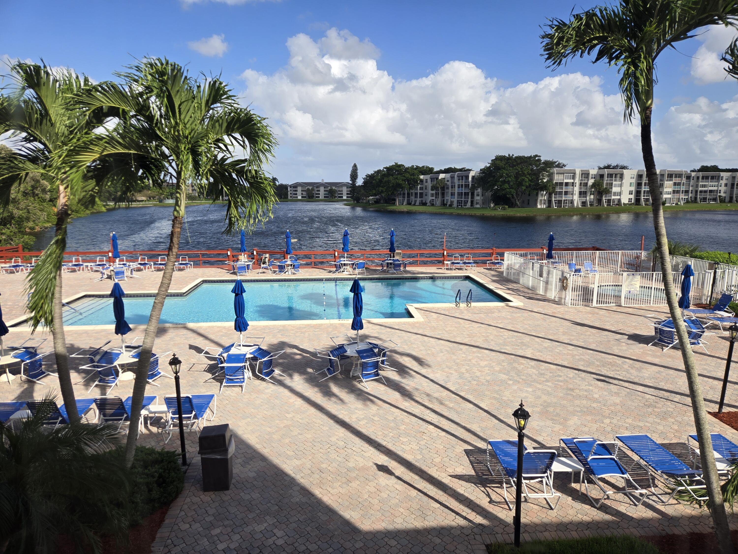 1831 Sabal Palm Drive 303, Davie, FL 33324, Davie - Photo 5