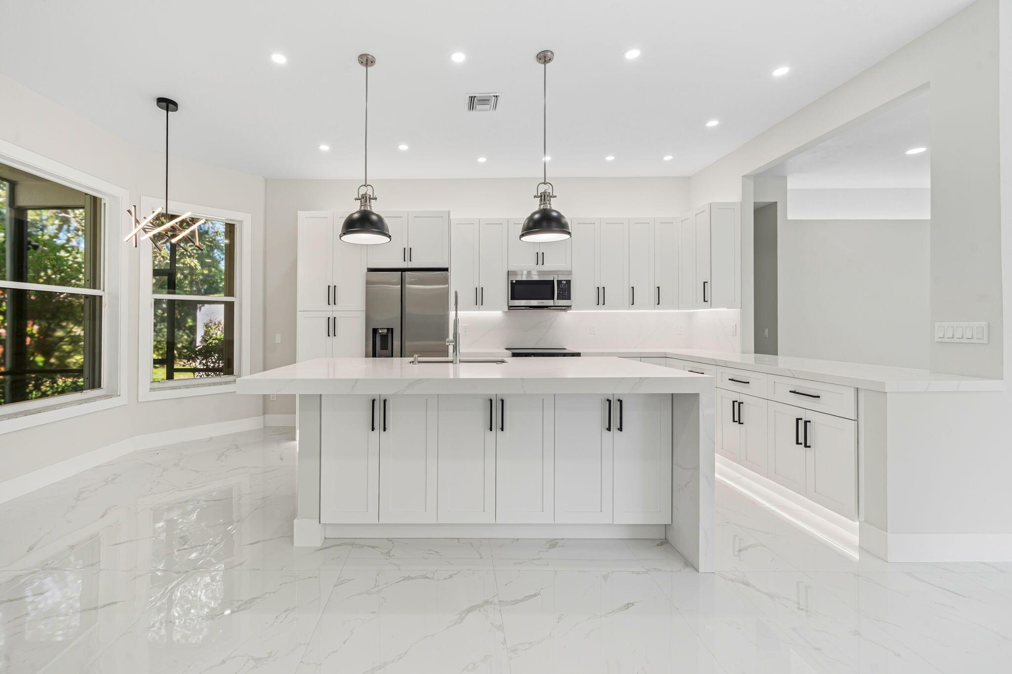 11431 Lanai Lane E, Boynton Beach, FL 33437, Boynton Beach - Photo 4