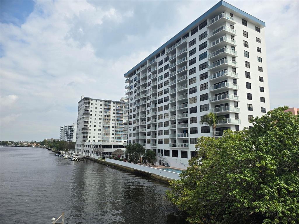 1401 N Riverside Drive 307, Pompano Beach, FL 33062, Pompano Beach - Photo 2