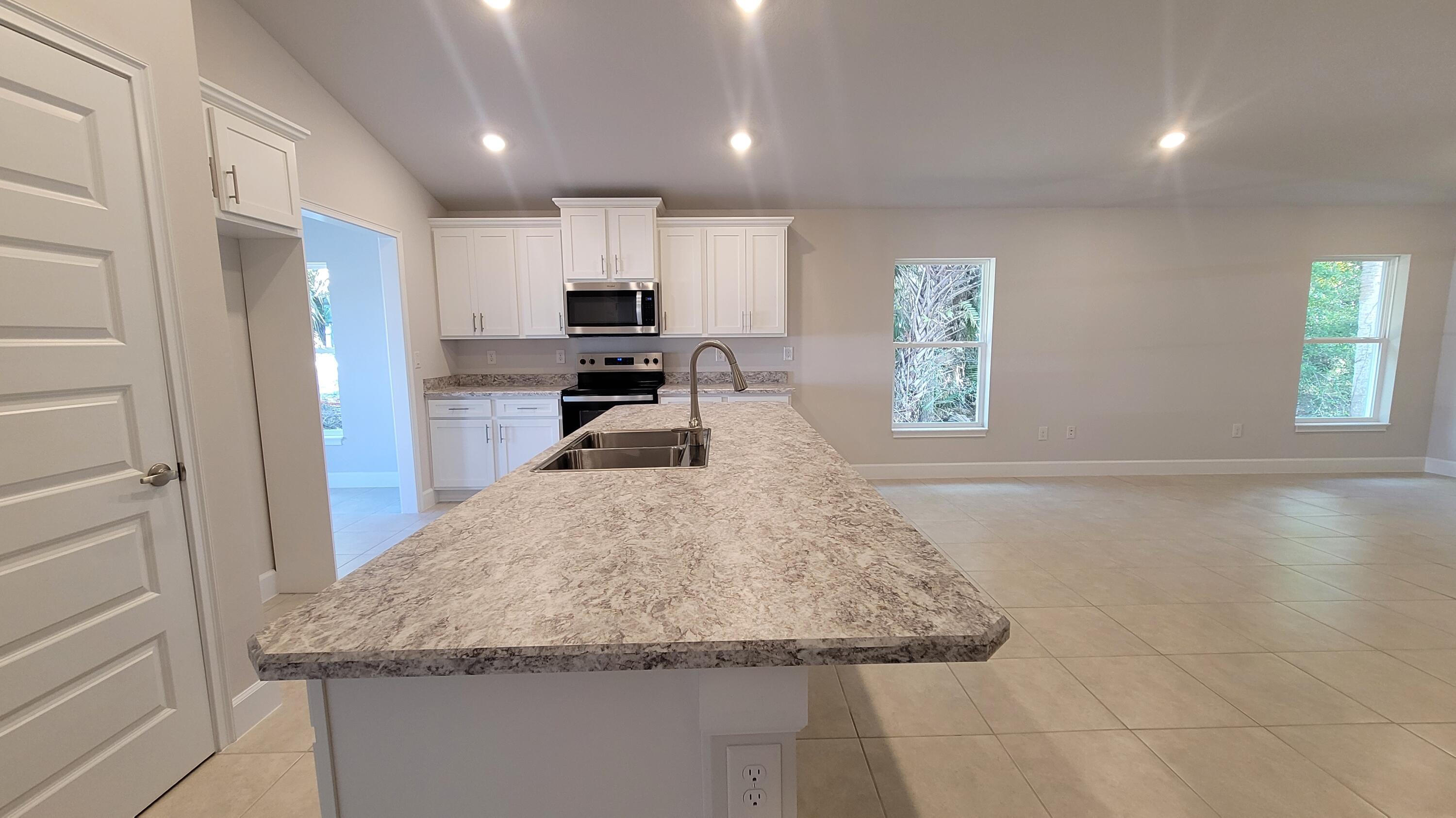 8844 Waterstone Boulevard, Fort Pierce, FL 34951, Fort Pierce - Photo 4