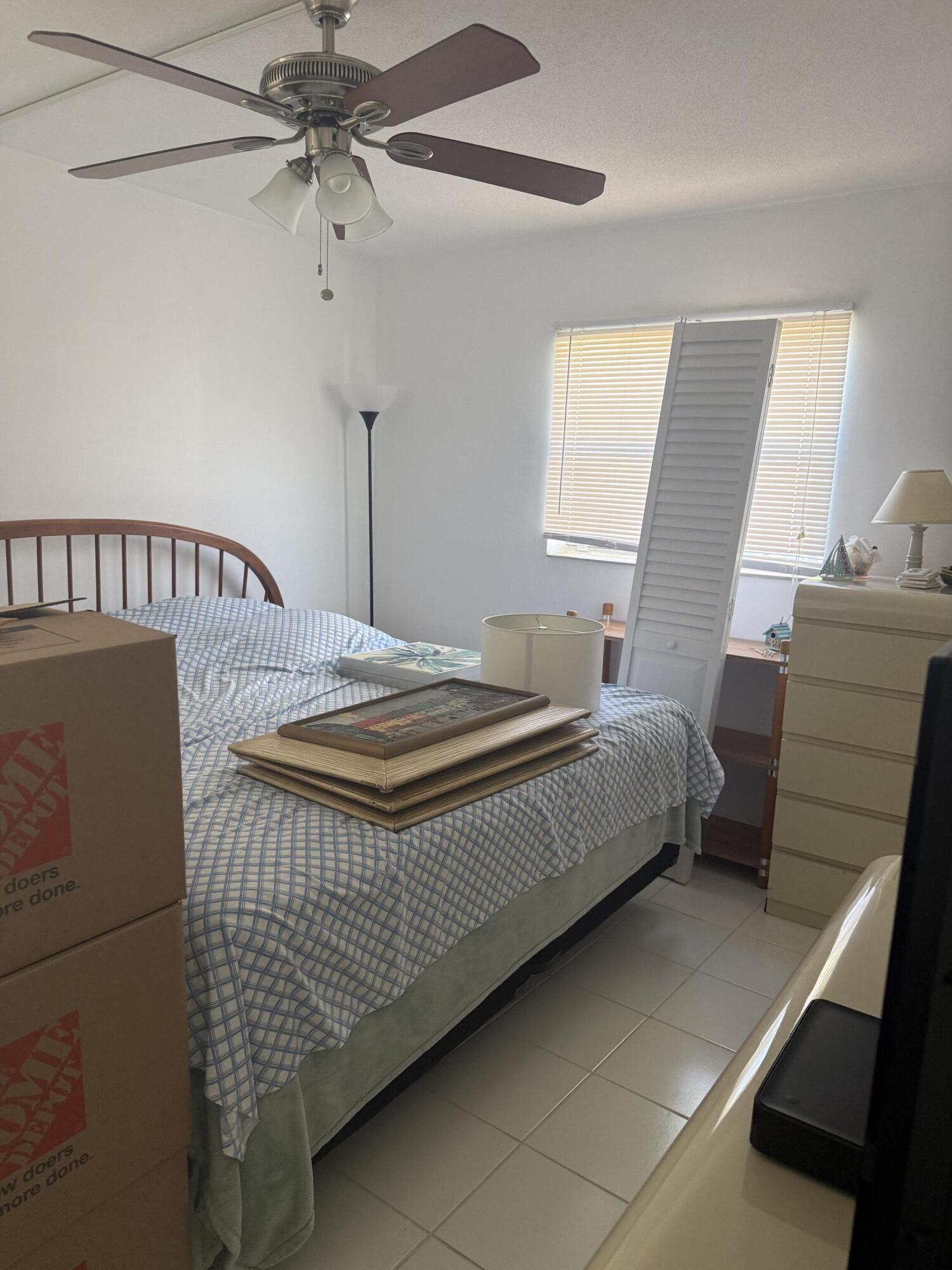 251 Flanders F, Delray Beach, FL 33484, Delray Beach - Photo 2