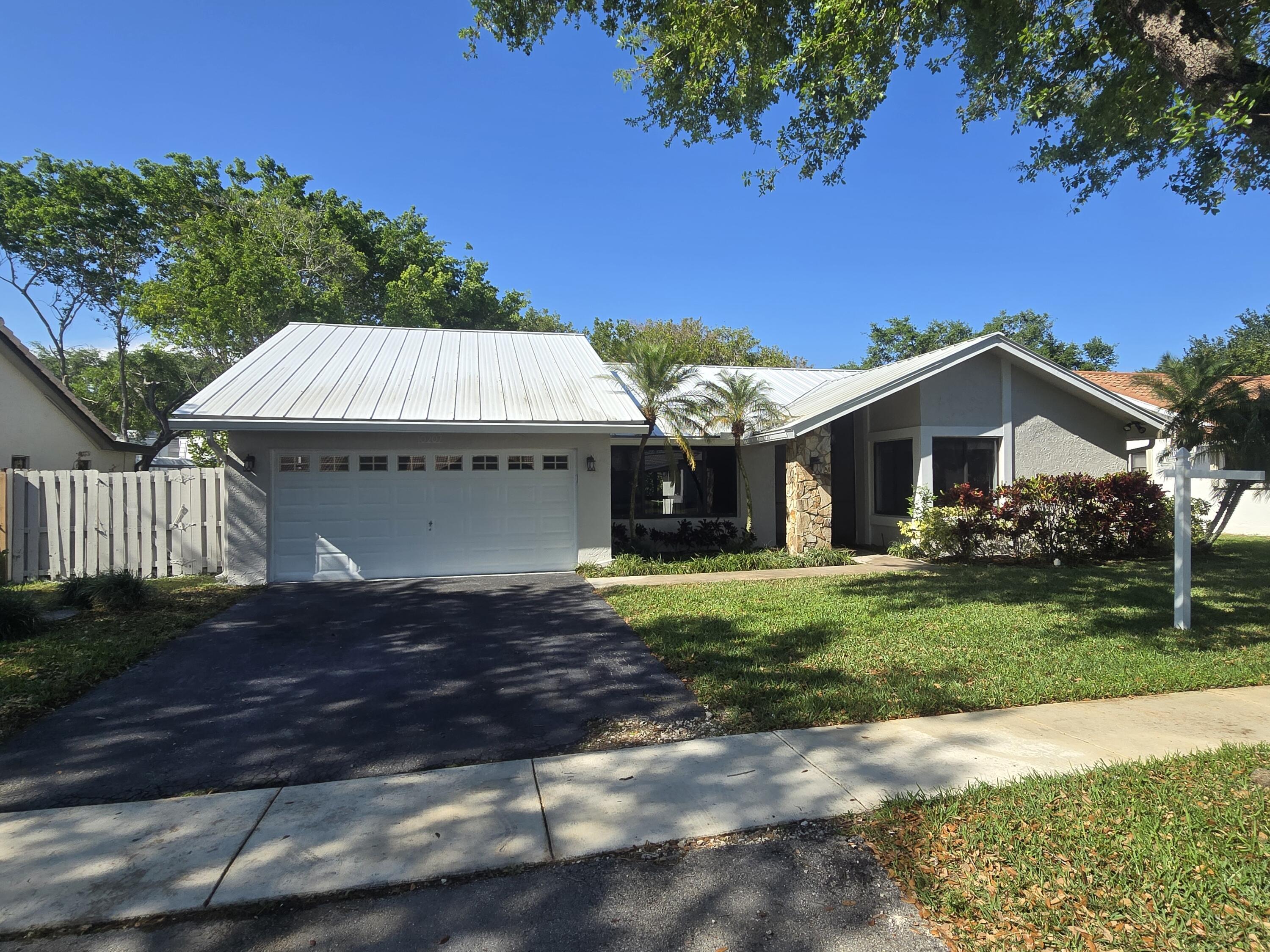 10207 NW 7th Court, Plantation, FL 33324, Plantation