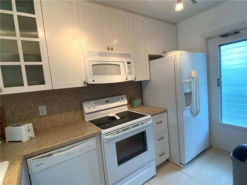 1439 S Ocean Boulevard 207, Lauderdale-By-The-Sea, FL 33062, Lauderdale-By-The-Sea - Photo 5