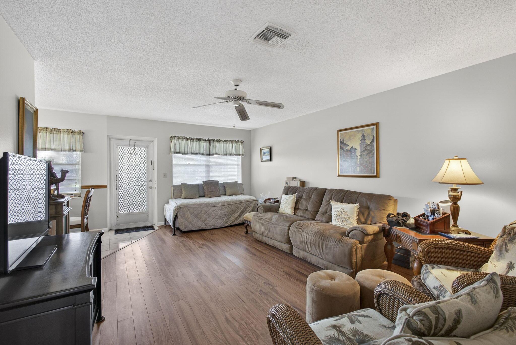 272 Bedford K, West Palm Beach, FL 33417, West Palm Beach - Photo 2