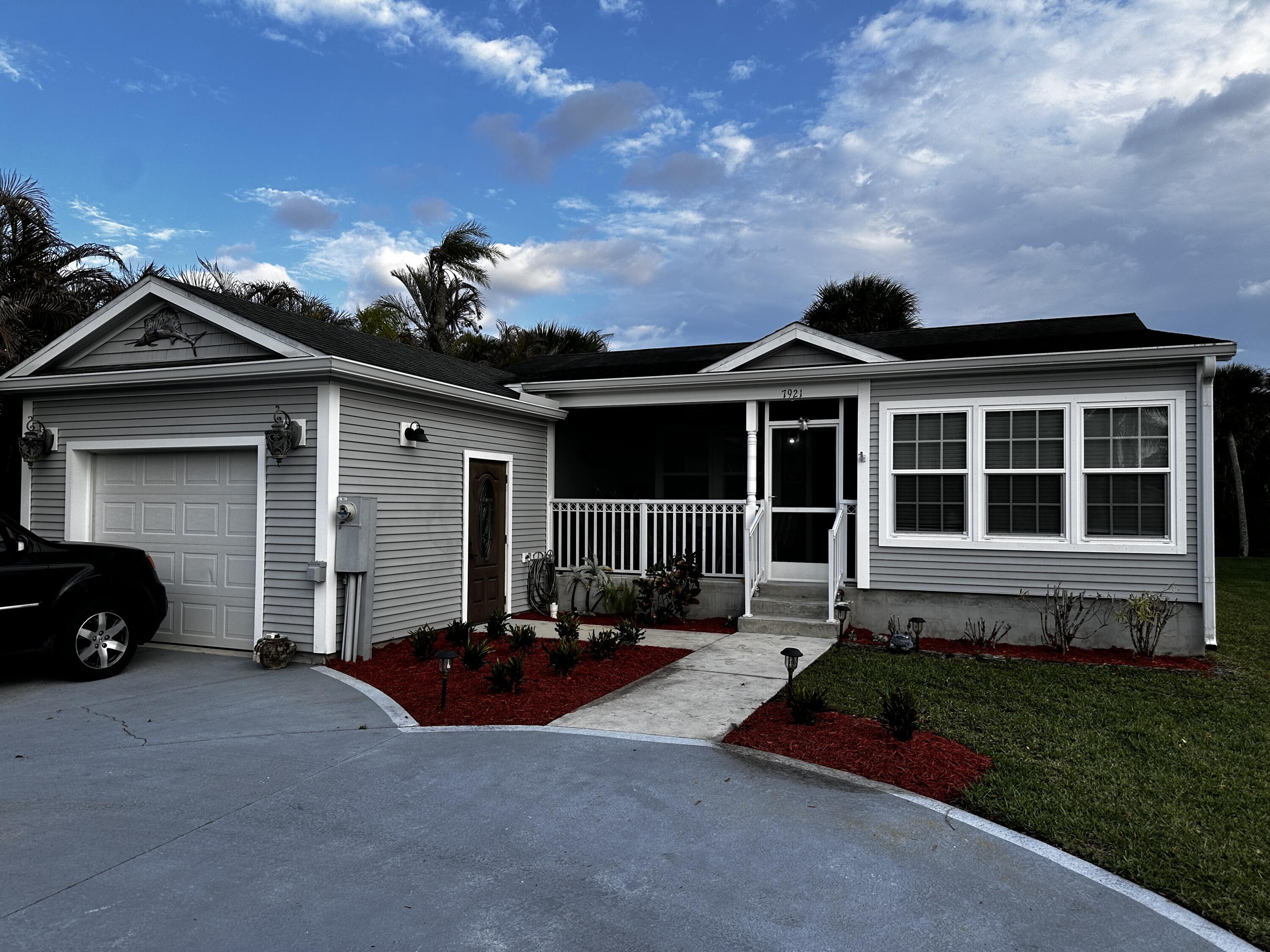 7921 SE Paradise Drive, Stuart, FL 34997, Stuart - Photo 3