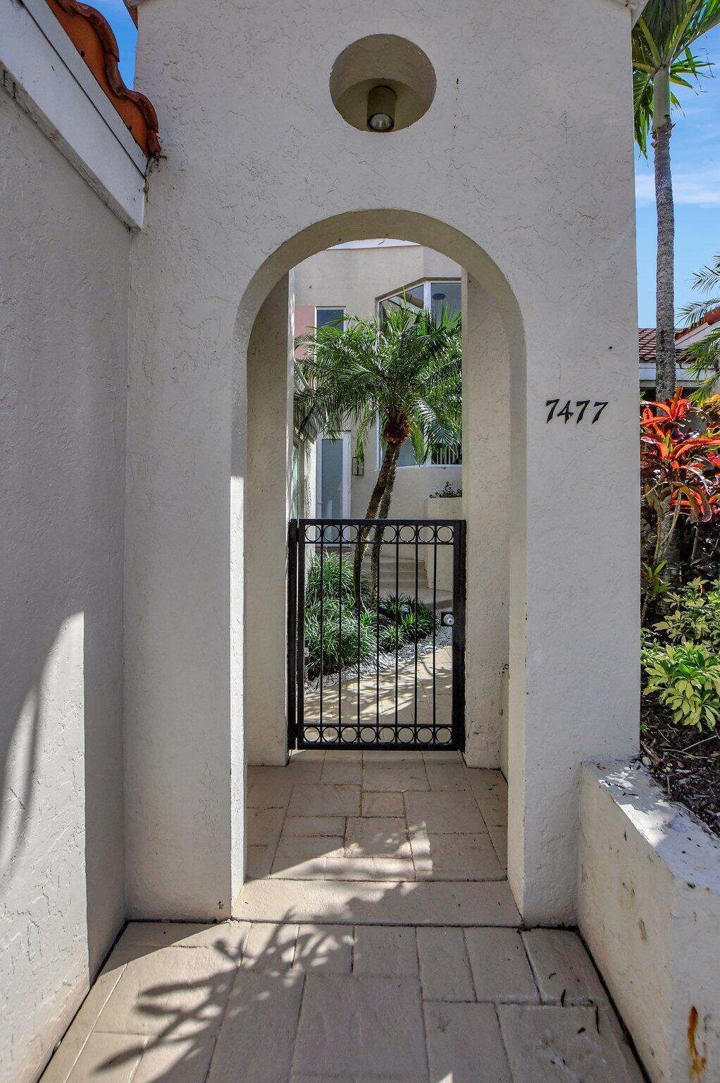 7477 Campo Florido, Boca Raton, FL 33433, Boca Raton - Photo 3