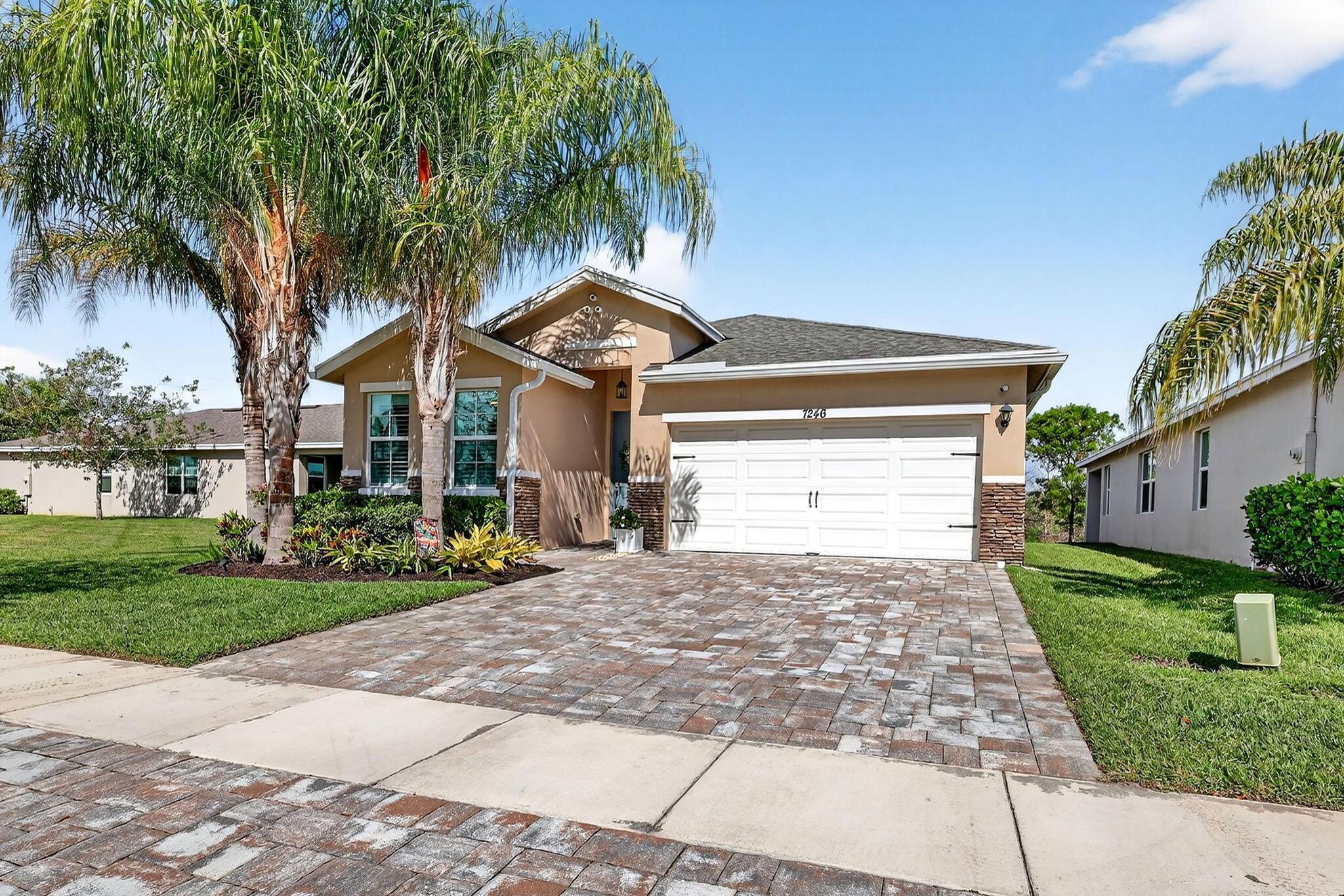 7246 SE Pine Valley Court, Hobe Sound, FL 33455, Hobe Sound - Photo 3