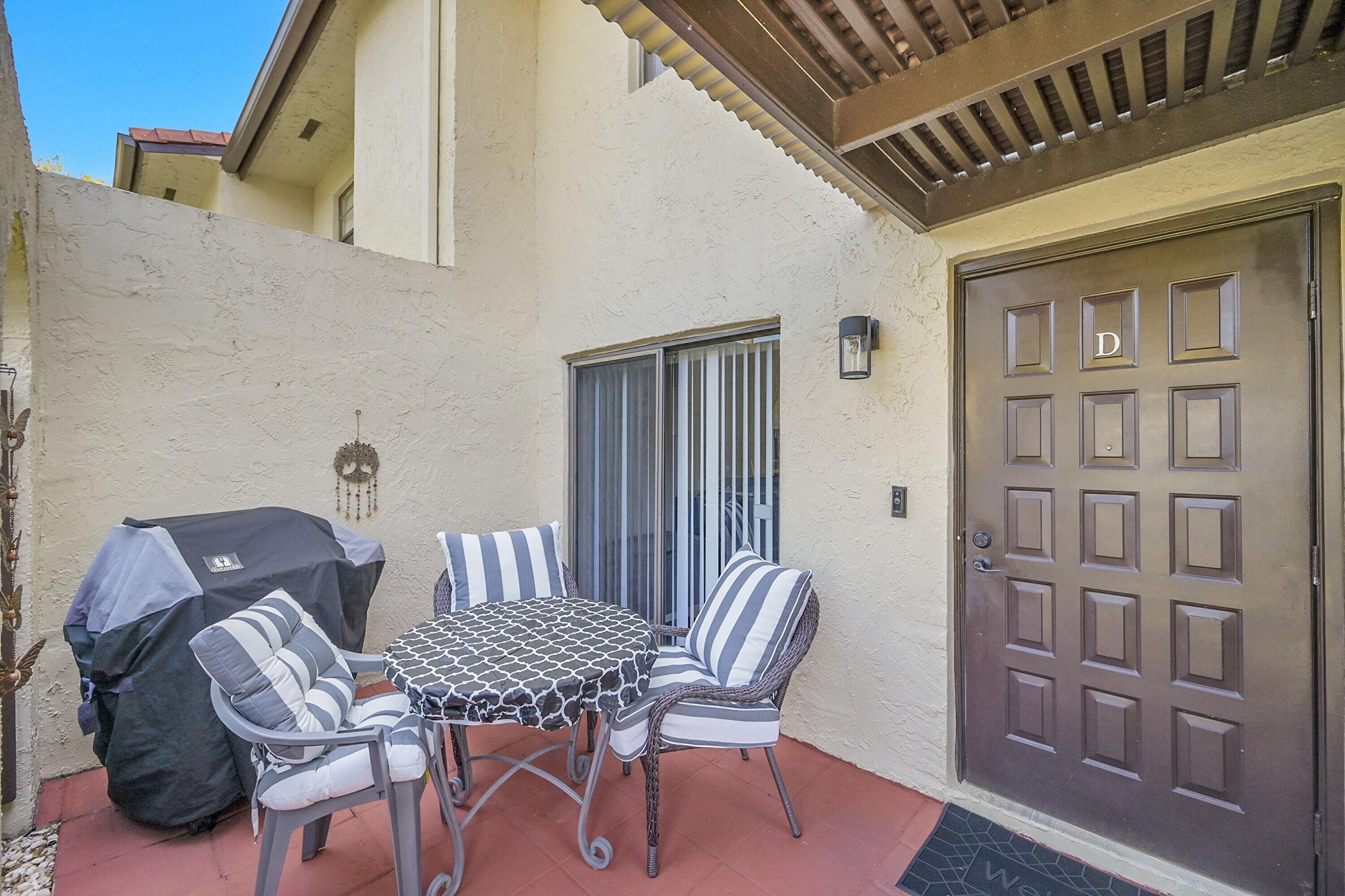 21207 Lago Circle, Boca Raton, FL 33433, Boca Raton - Photo 4