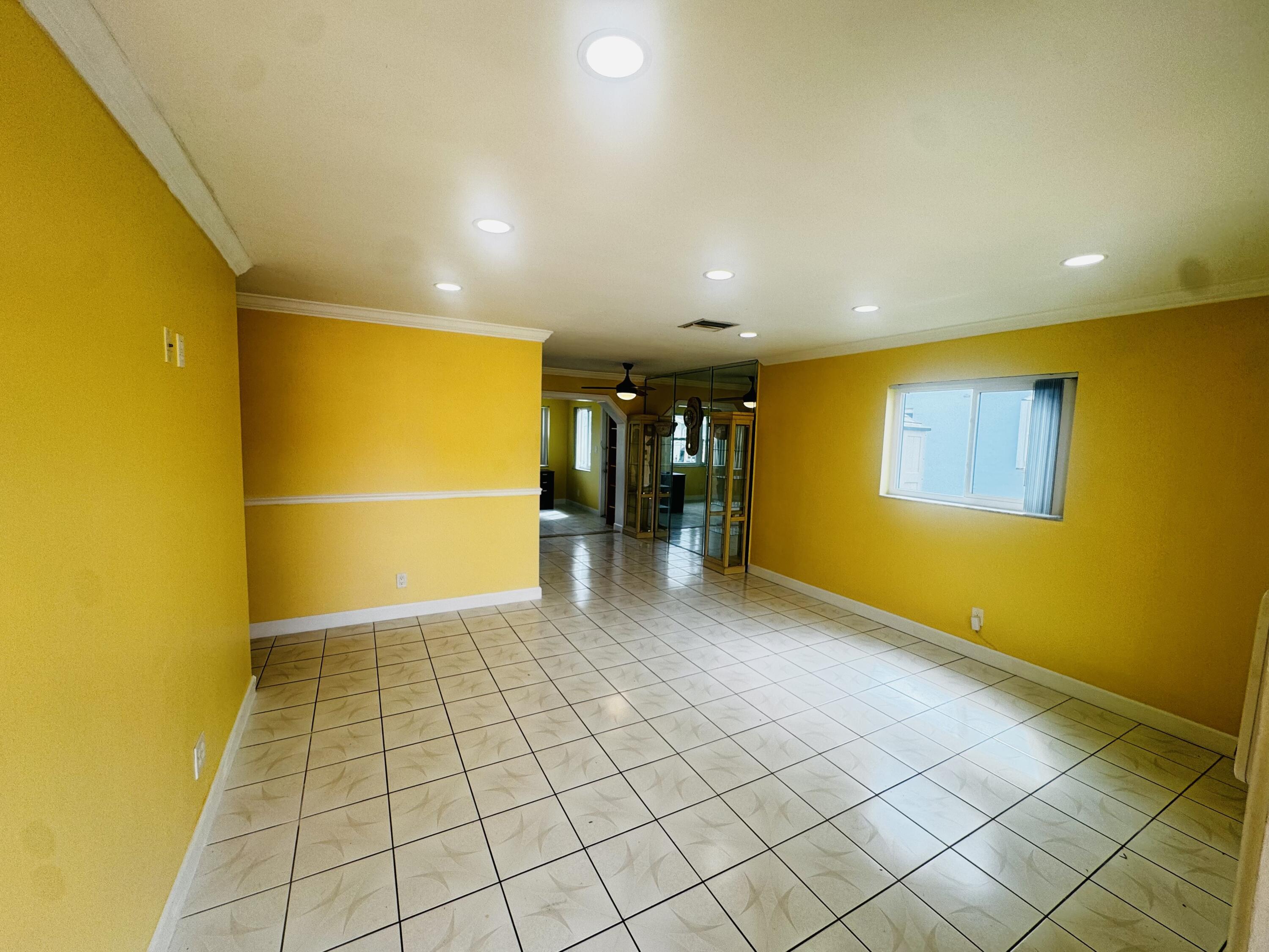 7502 NW 58th Court, Tamarac, FL 33321, Tamarac - Photo 2