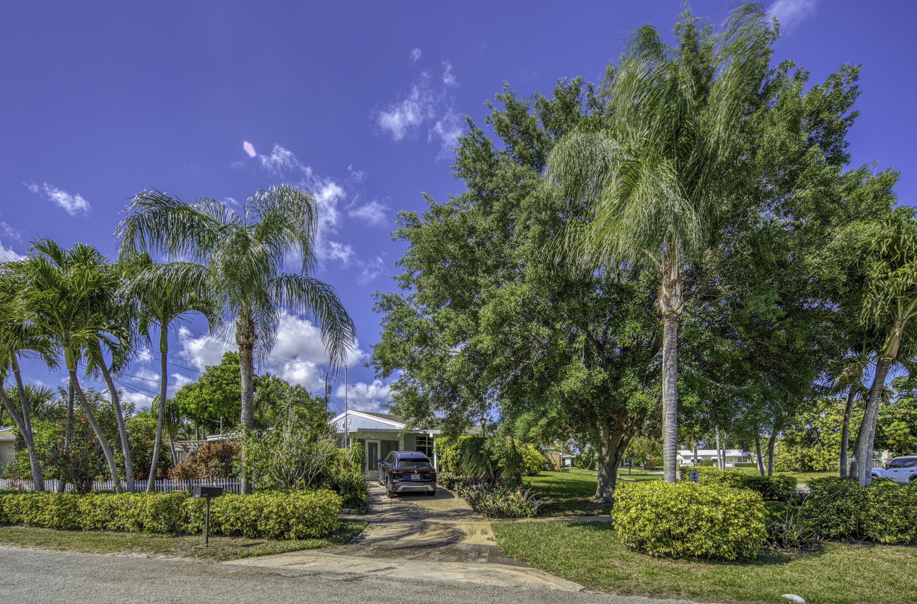 1328 Lake Victoria Drive, Lake Worth Beach, FL 33461, Lake Worth Beach