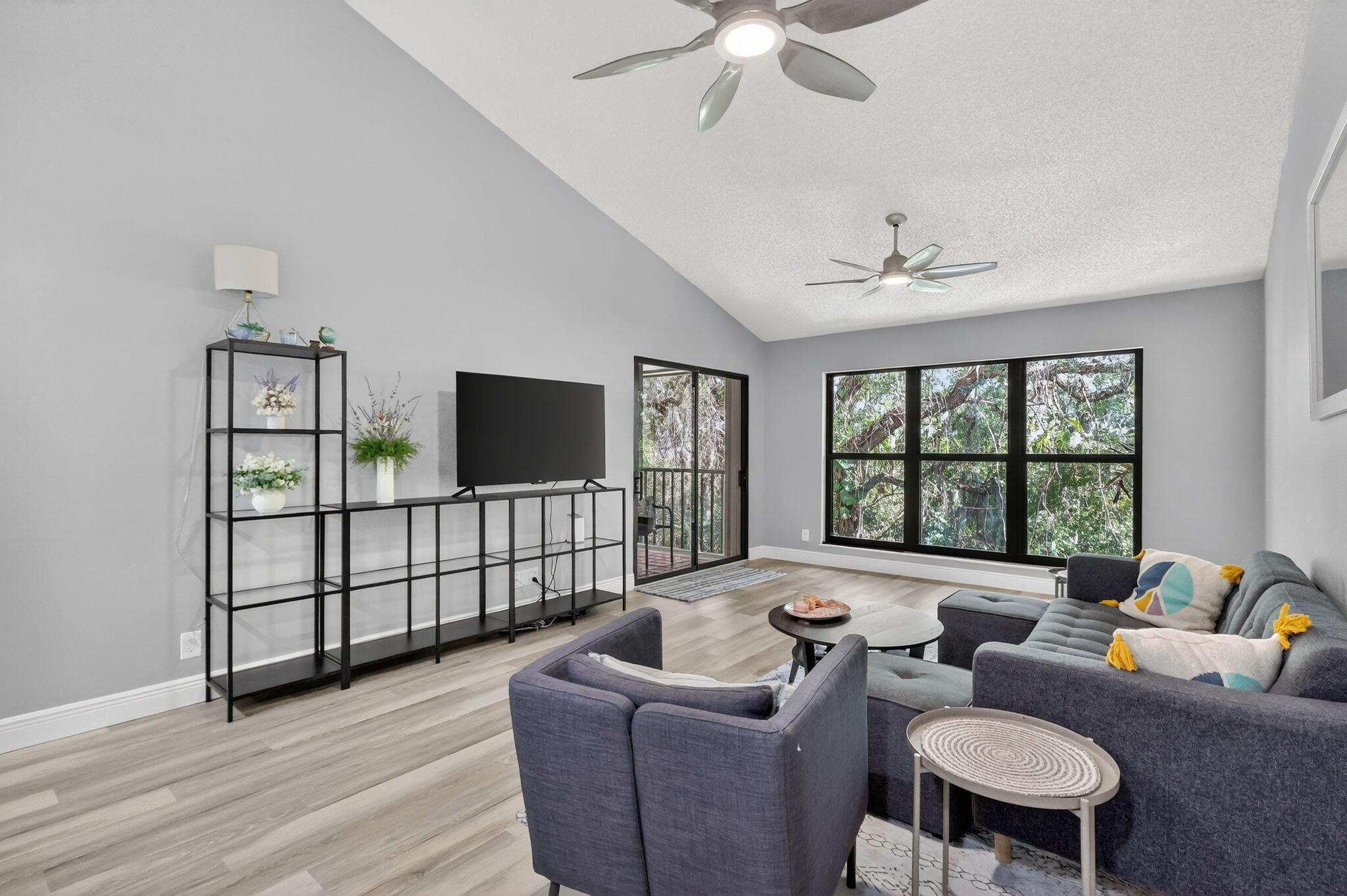 5230 SE Seascape Way 201, Stuart, FL 34997, Stuart - Photo 2
